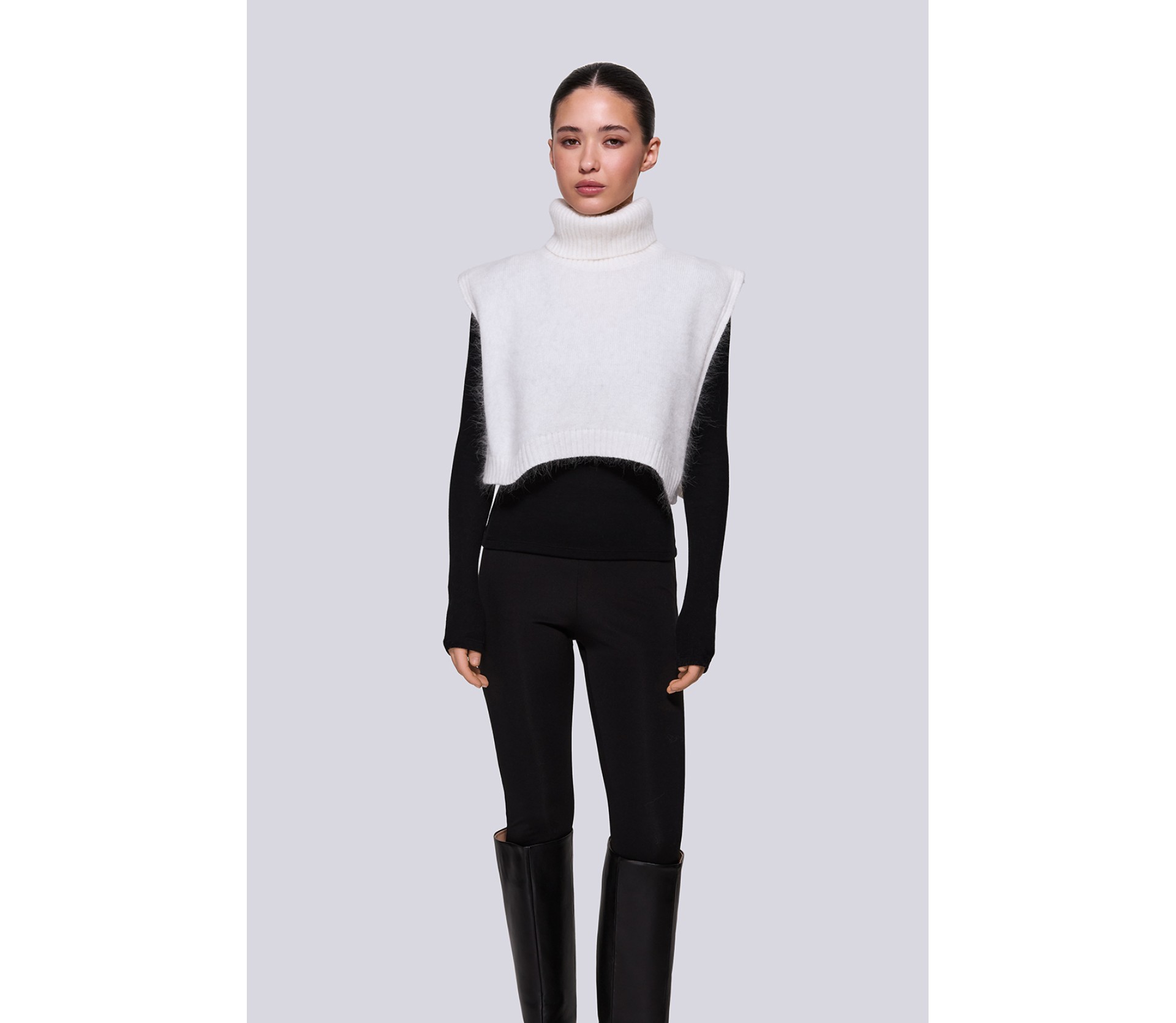 МАНИШКА З КОМІРОМ-ГОЛЬФ