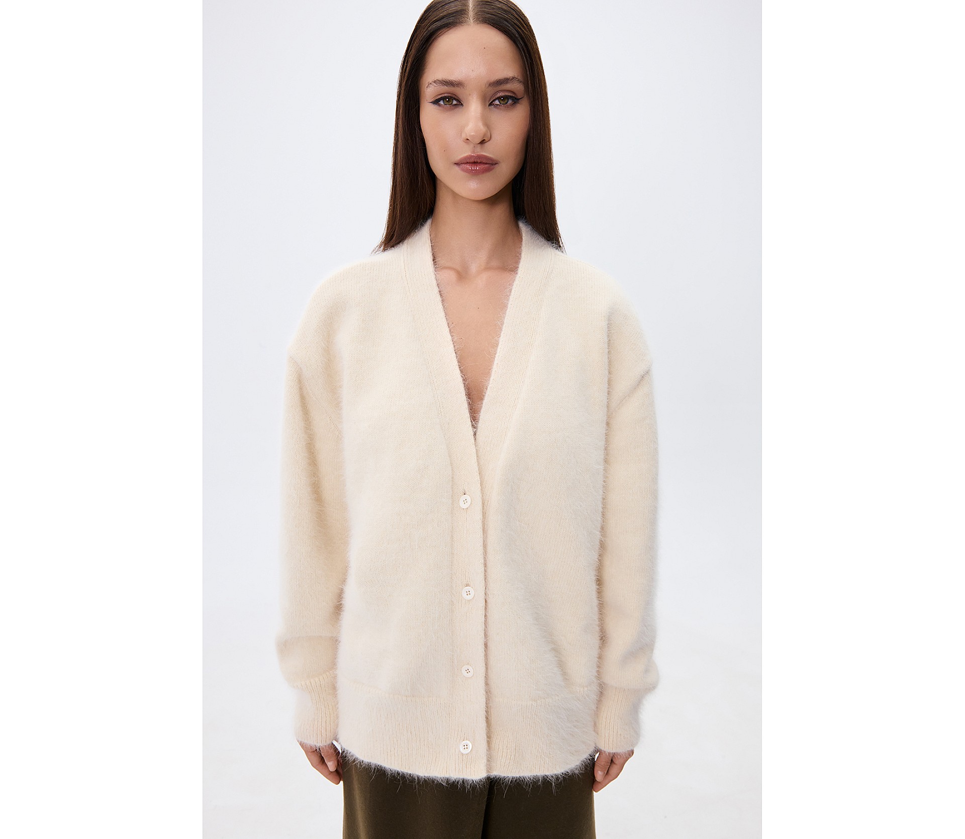 КАРДИГАН НА ҐУДЗИКАХ З ДОДАВАННЯМ АНГОРИ КАРДИГАН НА ҐУДЗИКАХ З ДОДАВАННЯМ АНГОРИ