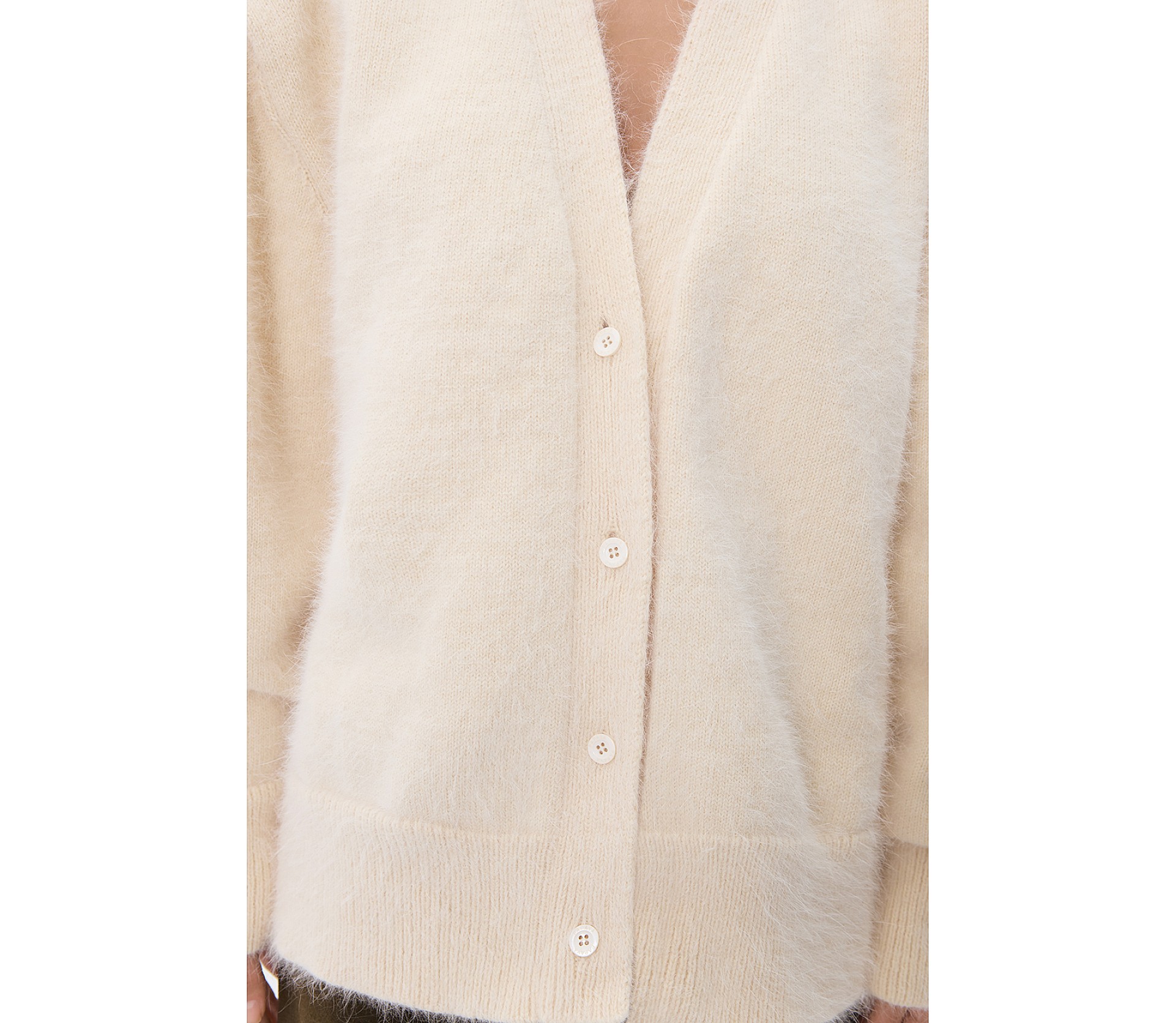 КАРДИГАН НА ҐУДЗИКАХ З ДОДАВАННЯМ АНГОРИ КАРДИГАН НА ҐУДЗИКАХ З ДОДАВАННЯМ АНГОРИ