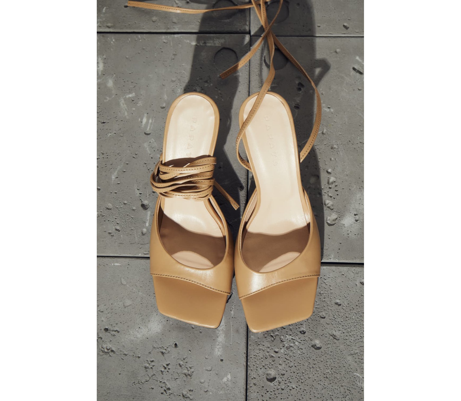 БОСОНІЖКИ НА ПІДБОРАХ