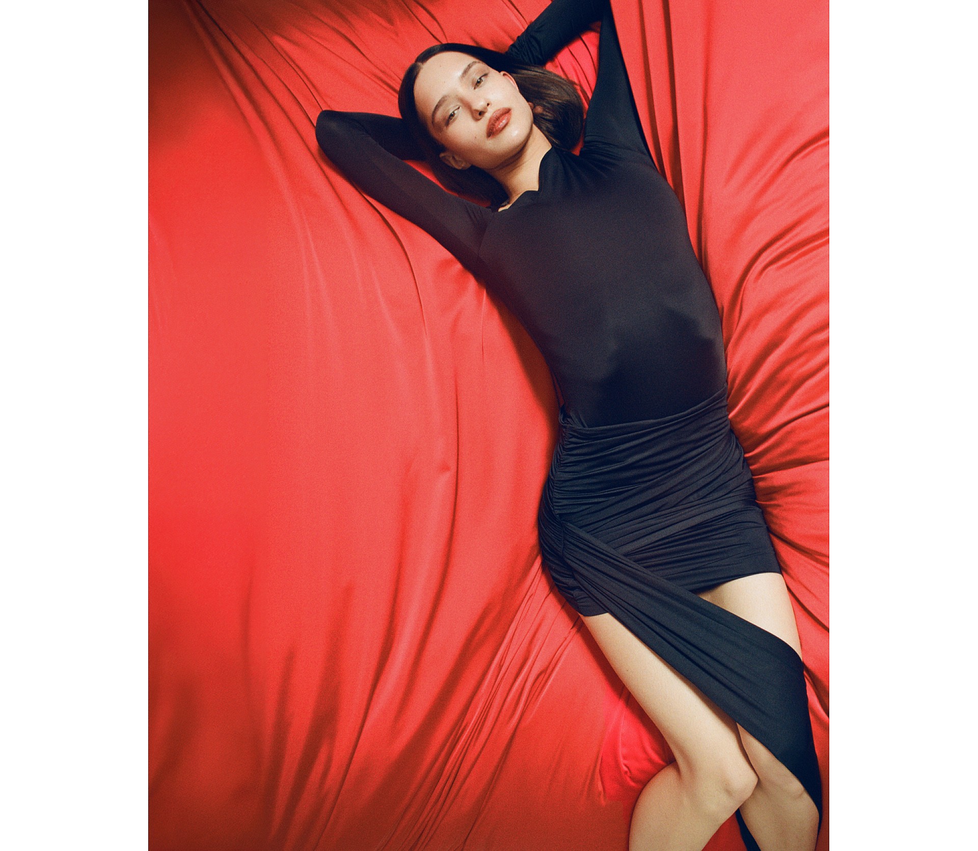 СКОРТ АСИМЕТРИЧНИЙ З ДРАПУВАННЯМ