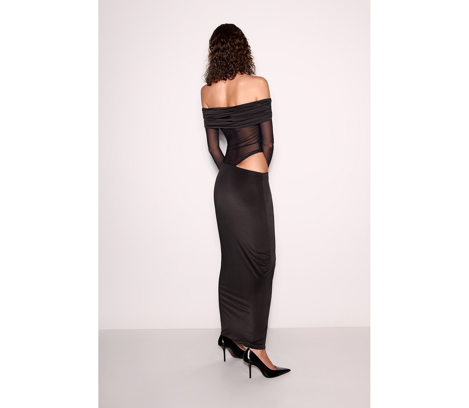 СУКНЯ МАКСІ АСИМЕТРИЧНА