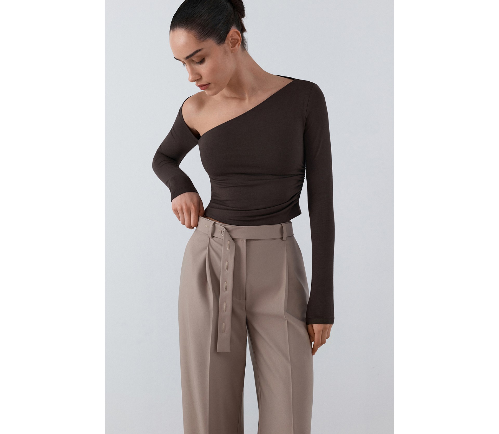 ТОП АСИМЕТРИЧНИЙ