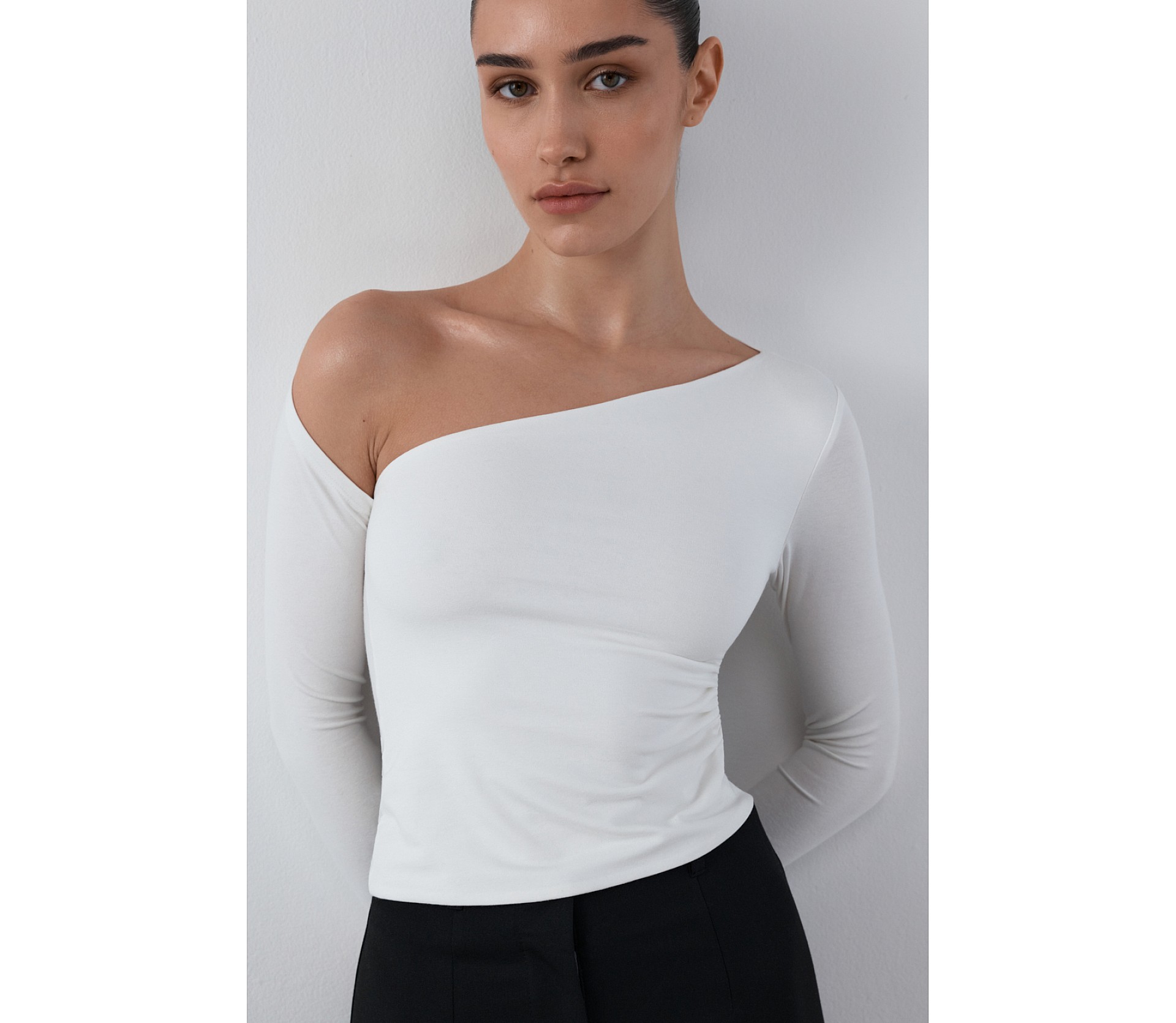 ТОП АСИМЕТРИЧНИЙ