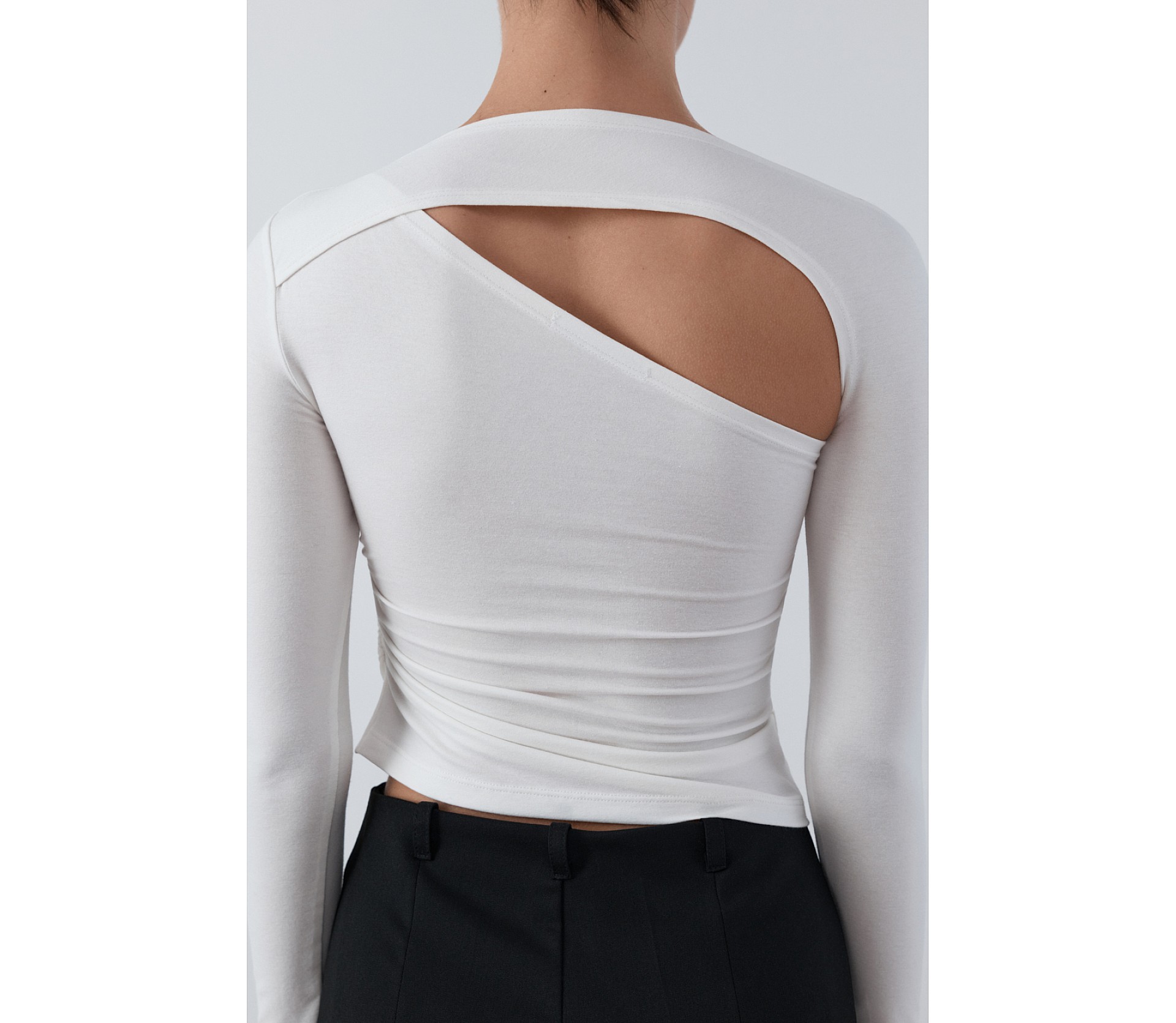 ТОП АСИМЕТРИЧНИЙ