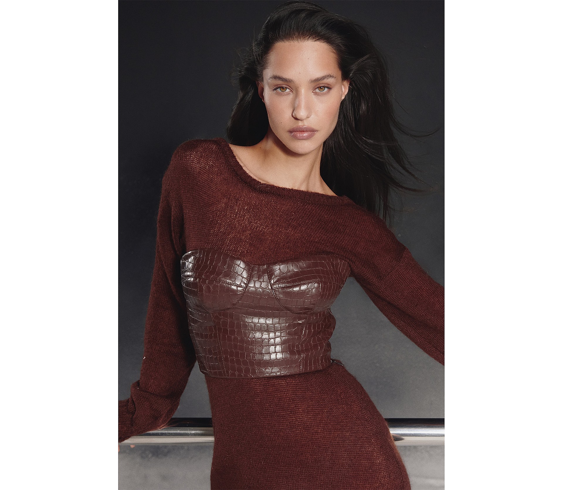 КОРСЕТ З ЕФЕКТОМ КРОКОДИЛА КОРСЕТ З ЕФЕКТОМ КРОКОДИЛА