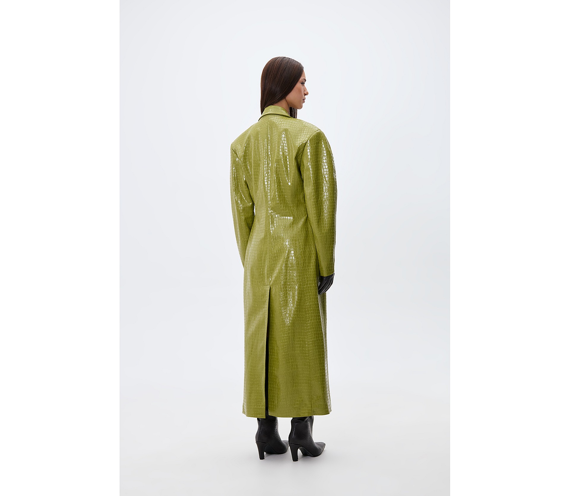 ПАЛЬТО ПРИТАЛЕНЕ З ЕФЕКТОМ КРОКОДИЛА ПАЛЬТО ПРИТАЛЕНЕ З ЕФЕКТОМ КРОКОДИЛА