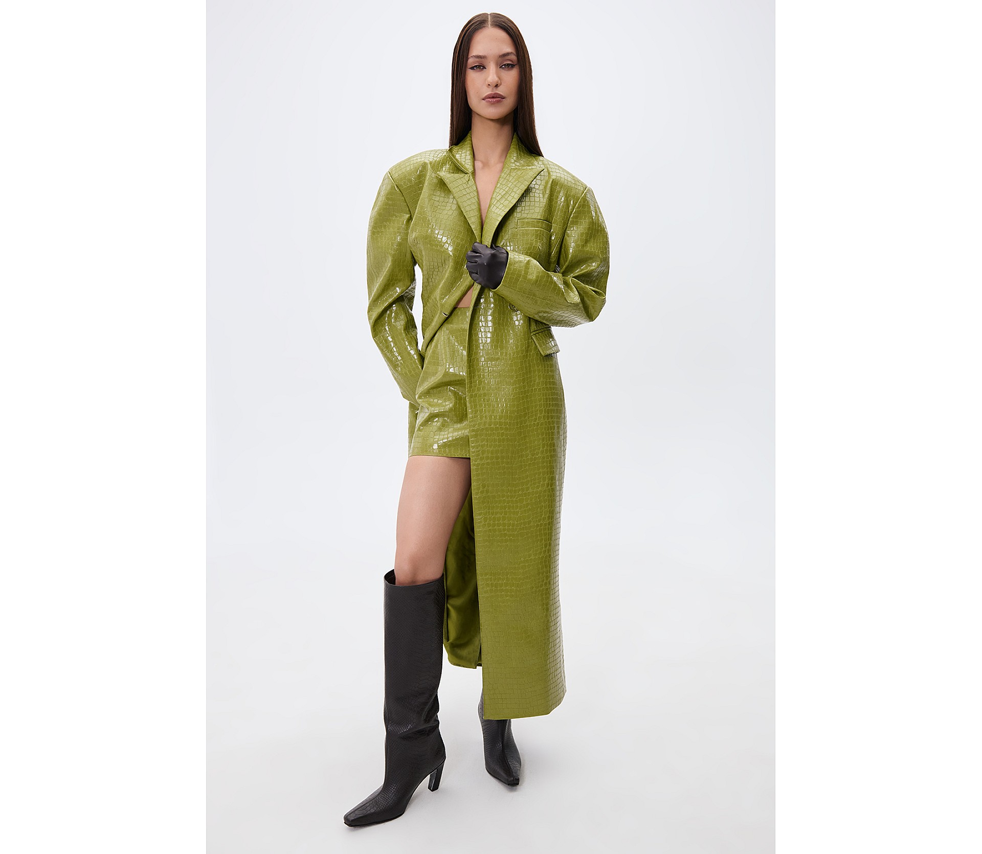 ПАЛЬТО ПРИТАЛЕНЕ З ЕФЕКТОМ КРОКОДИЛА ПАЛЬТО ПРИТАЛЕНЕ З ЕФЕКТОМ КРОКОДИЛА