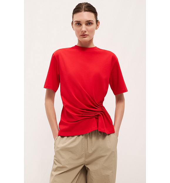 ФУТБОЛКА З АКЦЕНТНИМ ДРАПІРУВАННЯМ