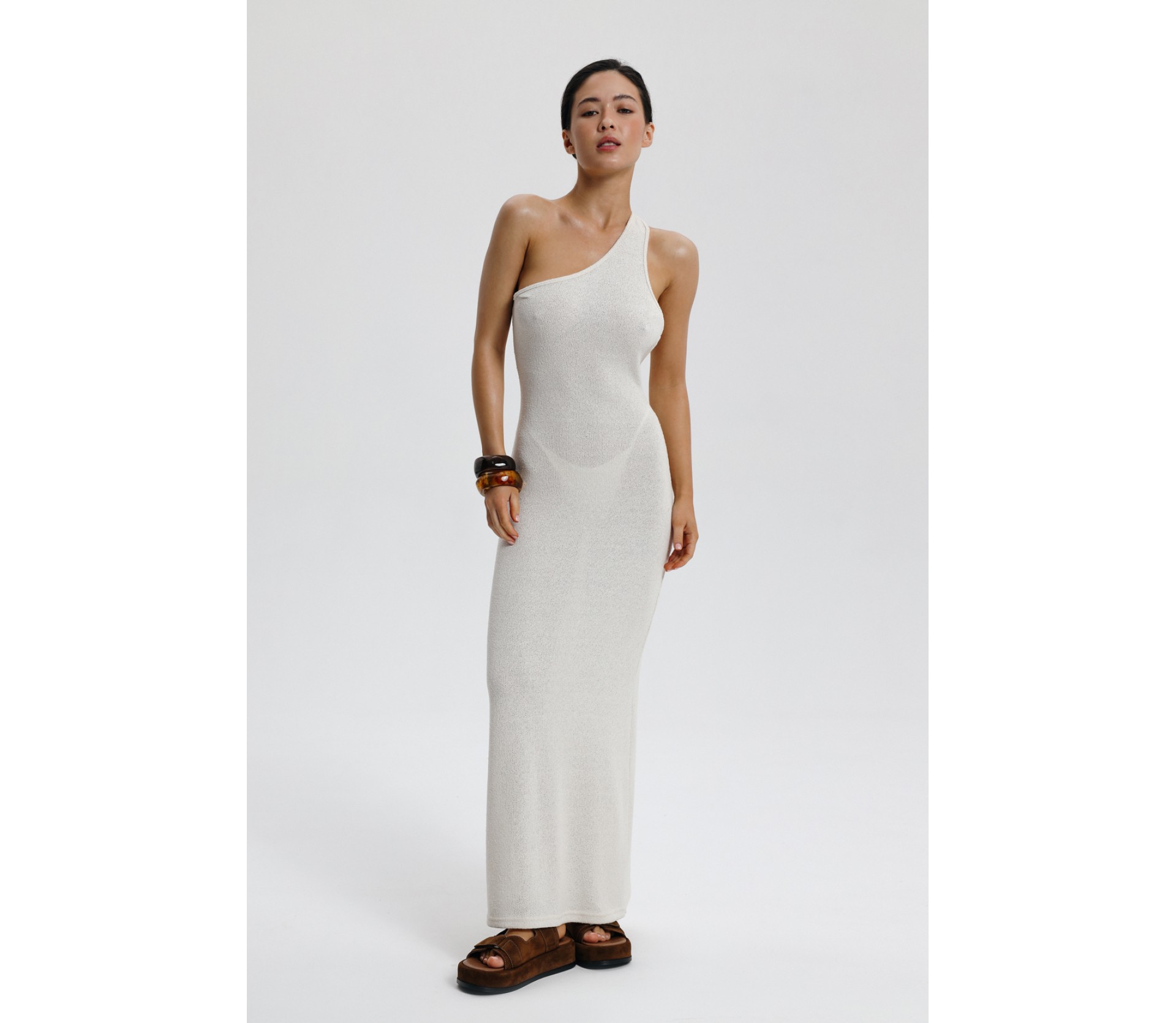 СУКНЯ З ФІГУРНИМ ВИРІЗОМ