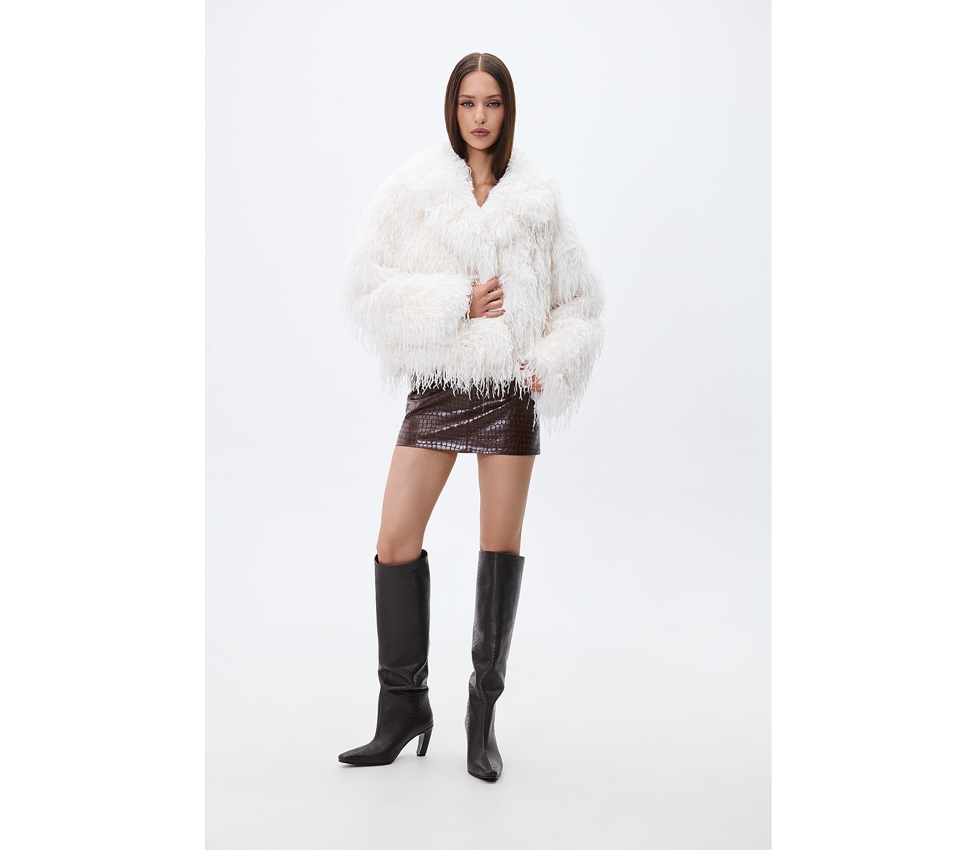 ШУБА З ЕКОХУТРА ШУБА З ЕКОХУТРА