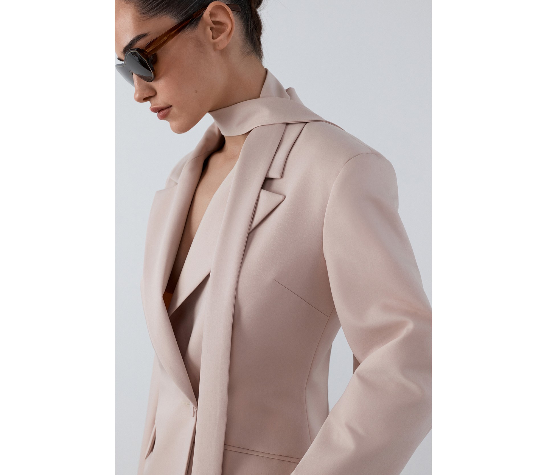 БЛЕЙЗЕР ПРИТАЛЕНИЙ