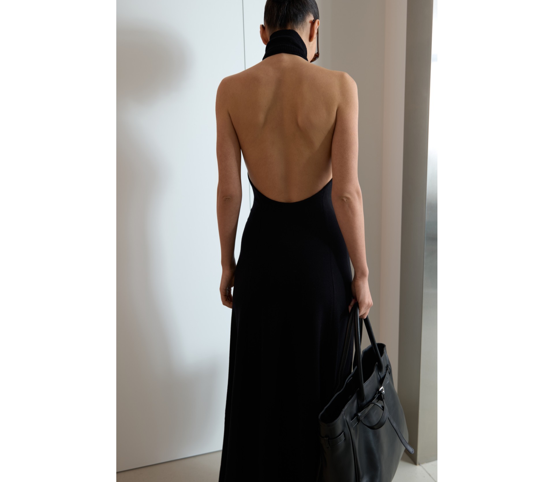 СУКНЯ МАКСІ З КОМІРОМ ХАЛТЕР