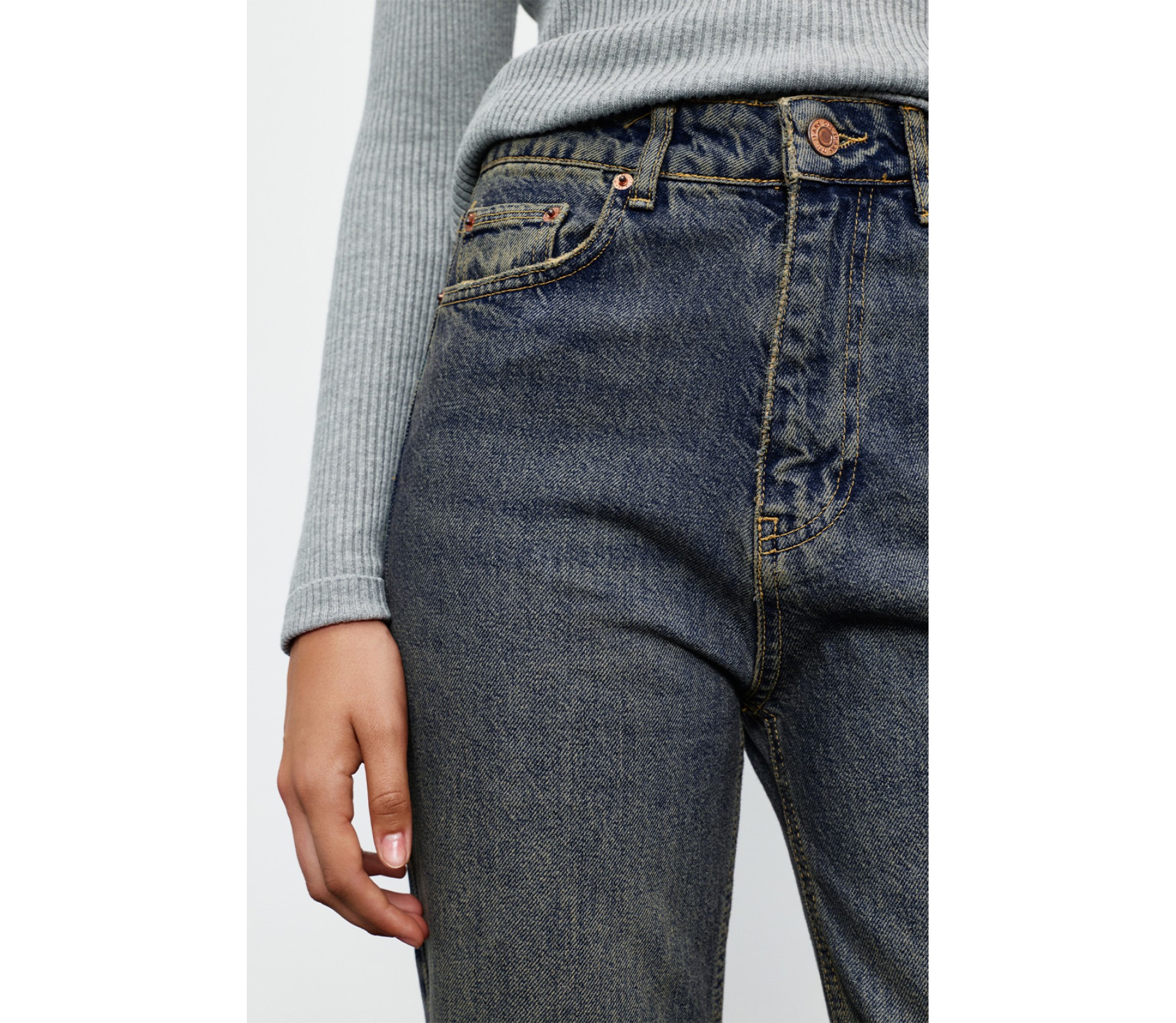 ДЖИНСИ З ВИСОКОЮ ТАЛІЄЮ