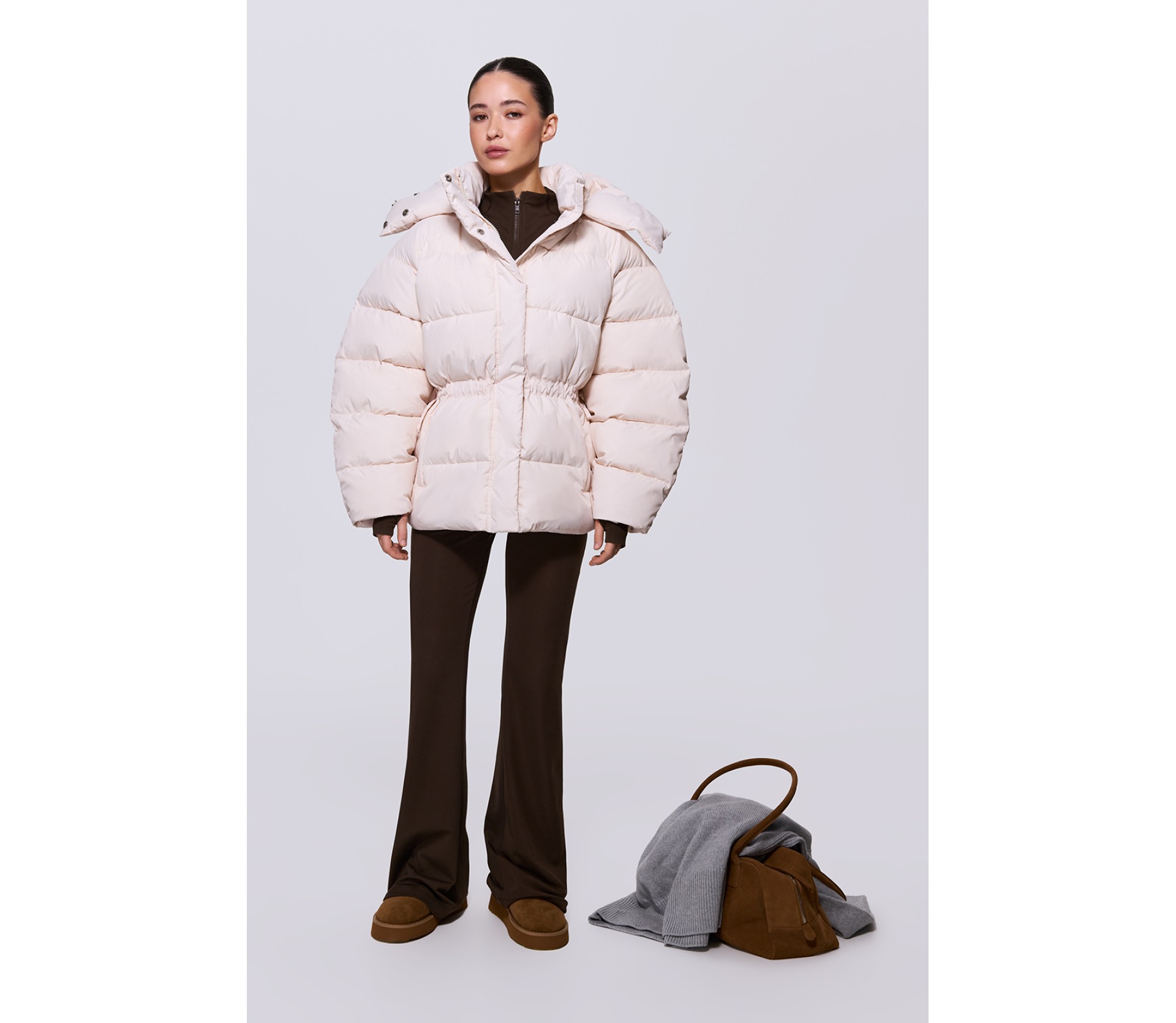 КУРТКА ІЗ ЗАВ'ЯЗКАМИ НА ТАЛІЇ