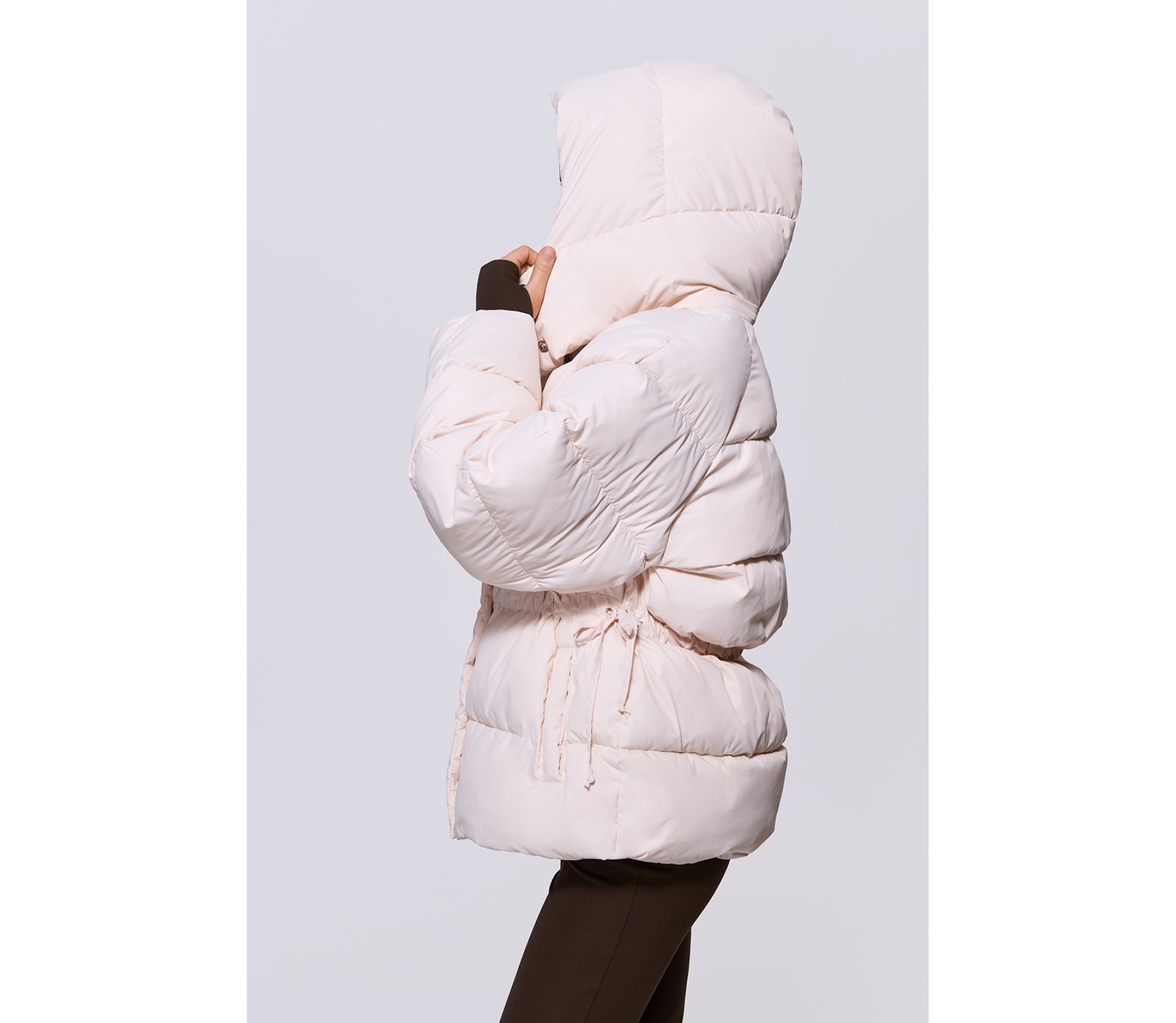 КУРТКА ІЗ ЗАВ'ЯЗКАМИ НА ТАЛІЇ