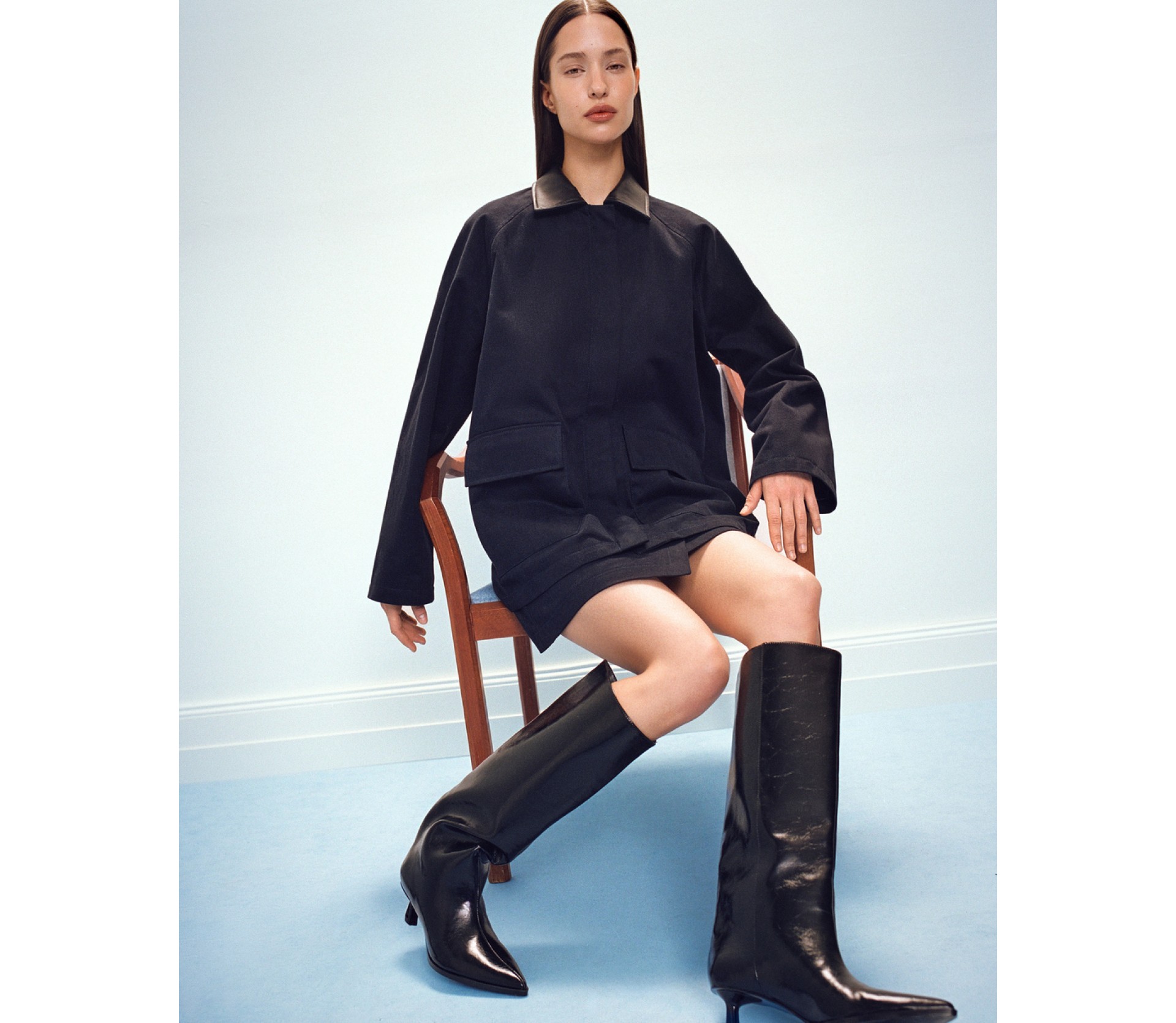 КУРТКА З КОНТРАСТНИМ КОМІРОМ