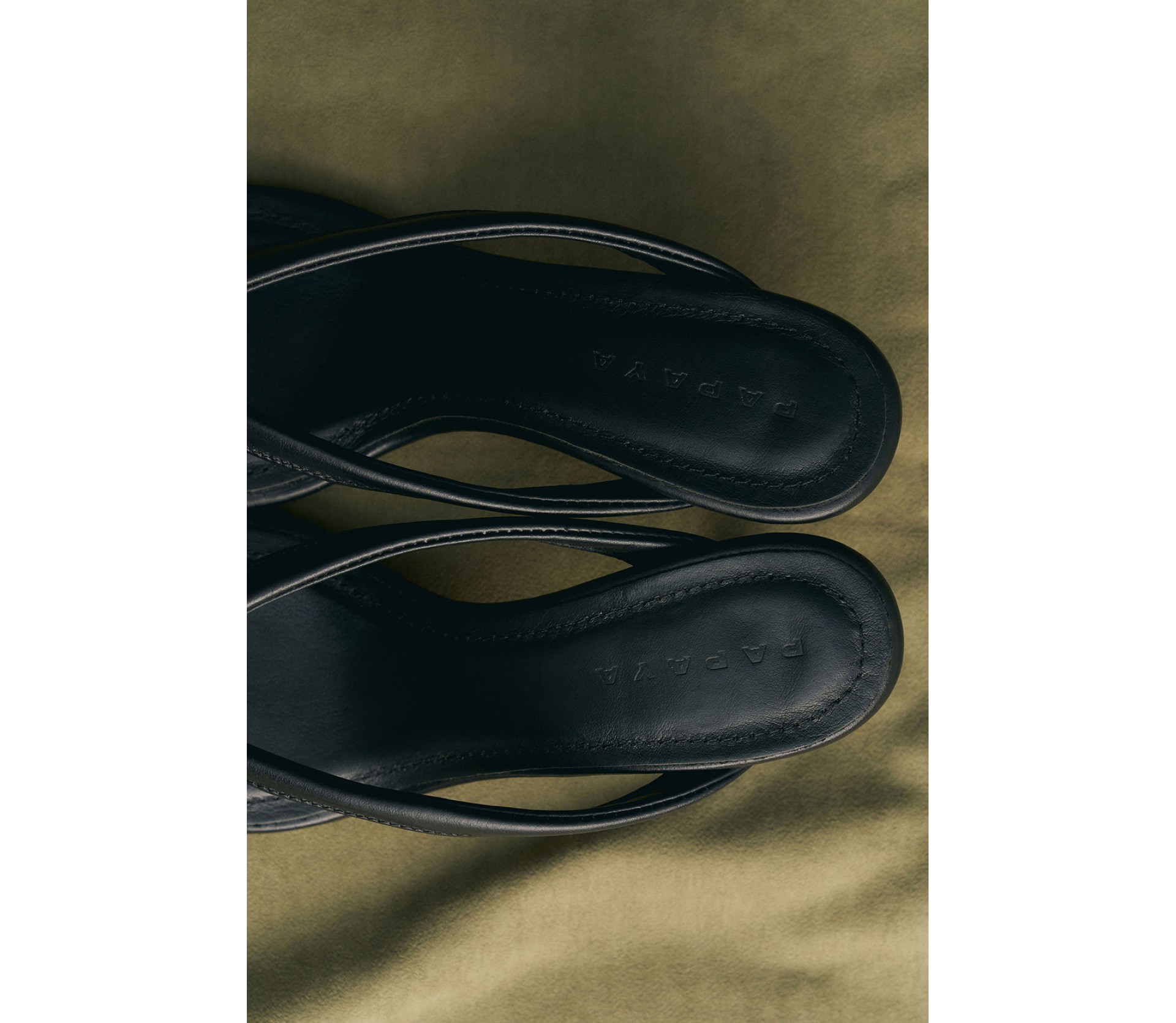 МЮЛІ НА НИЗЬКИХ ПІДБОРАХ