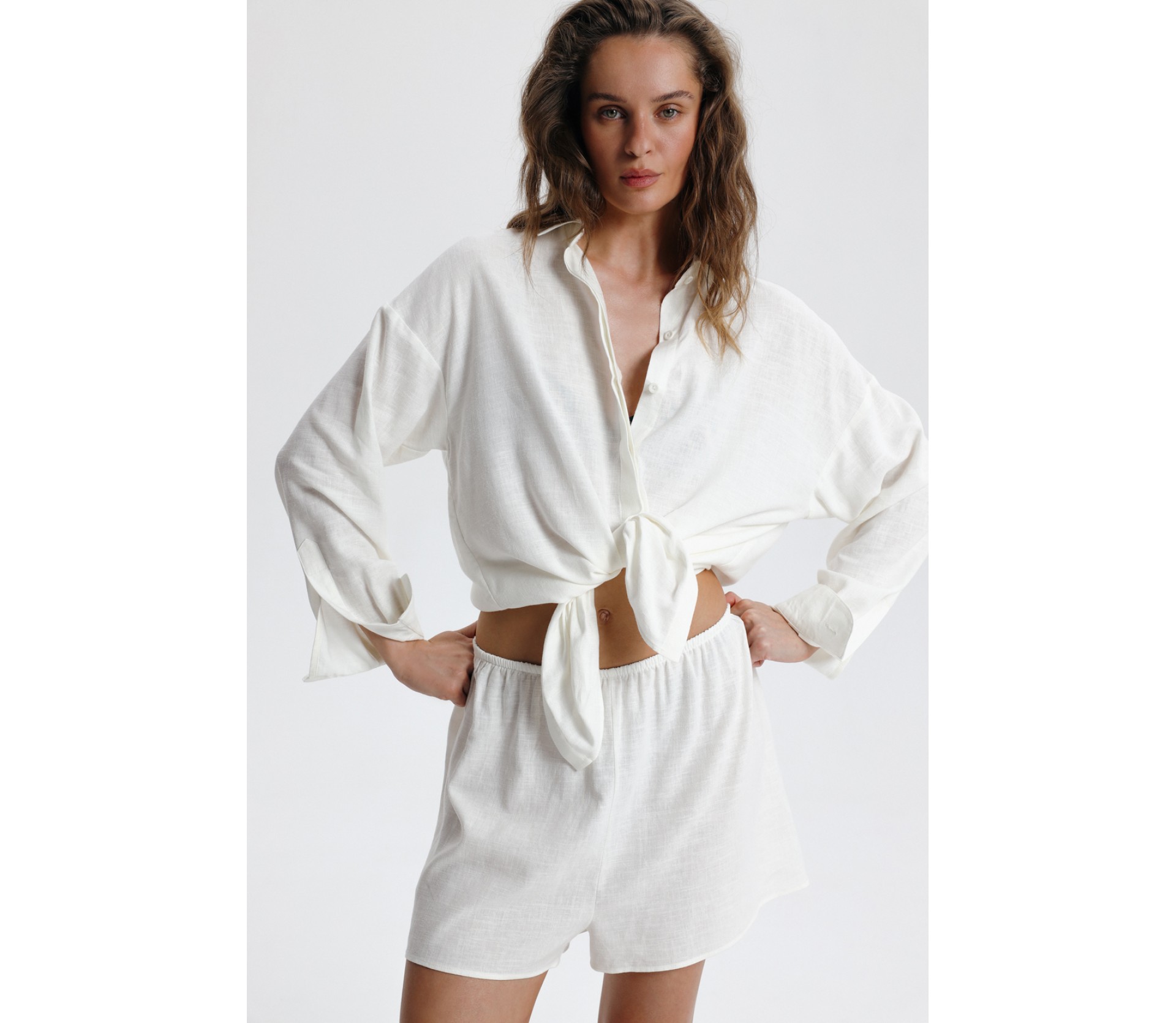 ШОРТИ З ДОДАВАННЯМ ЛЬОНУ