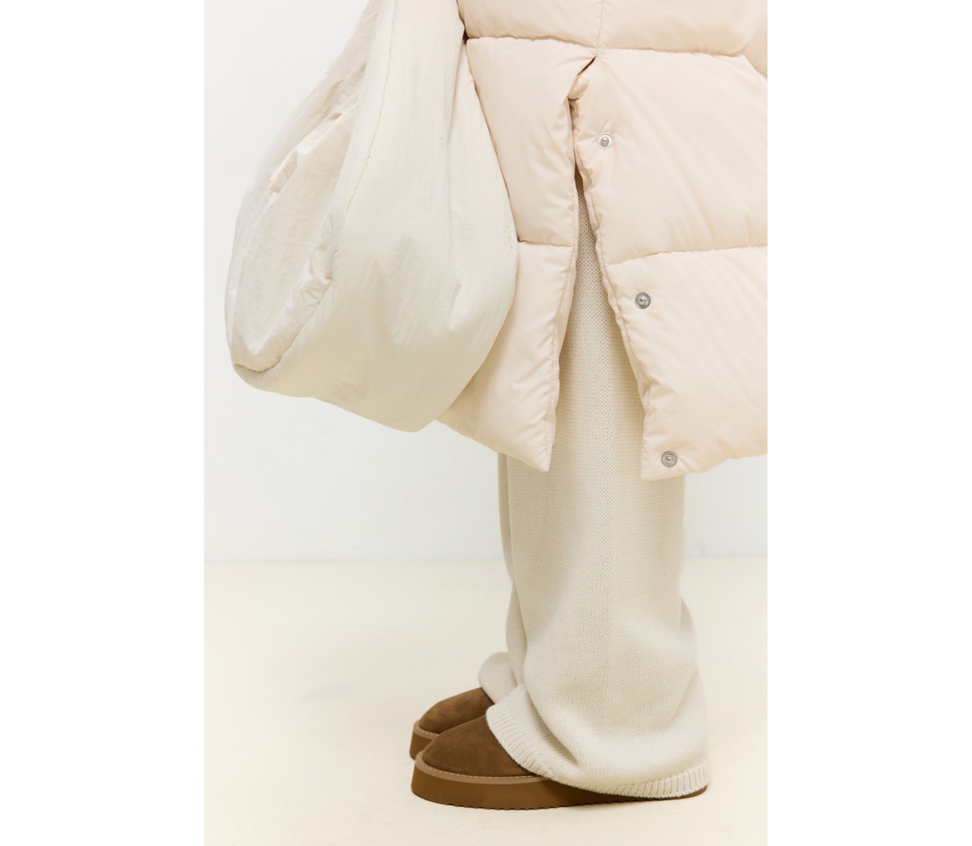 ПУХОВИК ДОВГИЙ З КАПТУРОМ