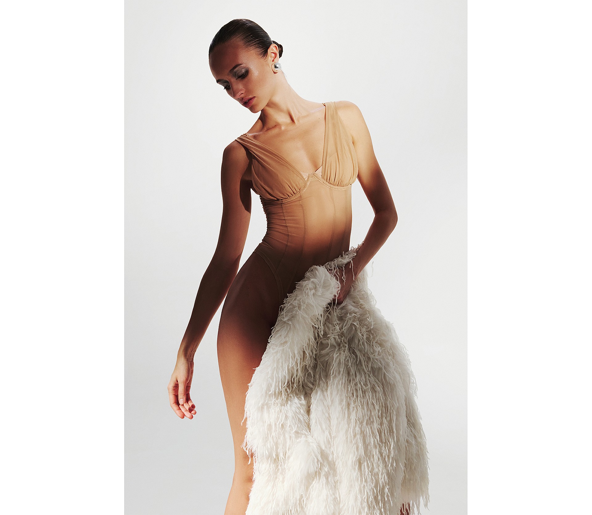 БОДІ З КОРСЕТНИМ ЕФЕКТОМ