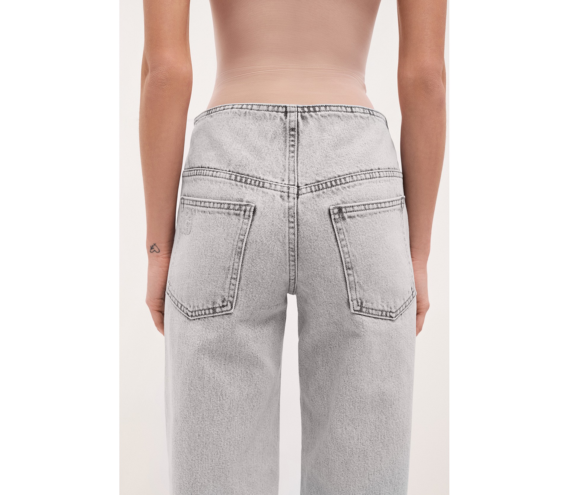 ДЖИНСИ ПРЯМОГО КРОЮ БЕЗ ПОЯСА