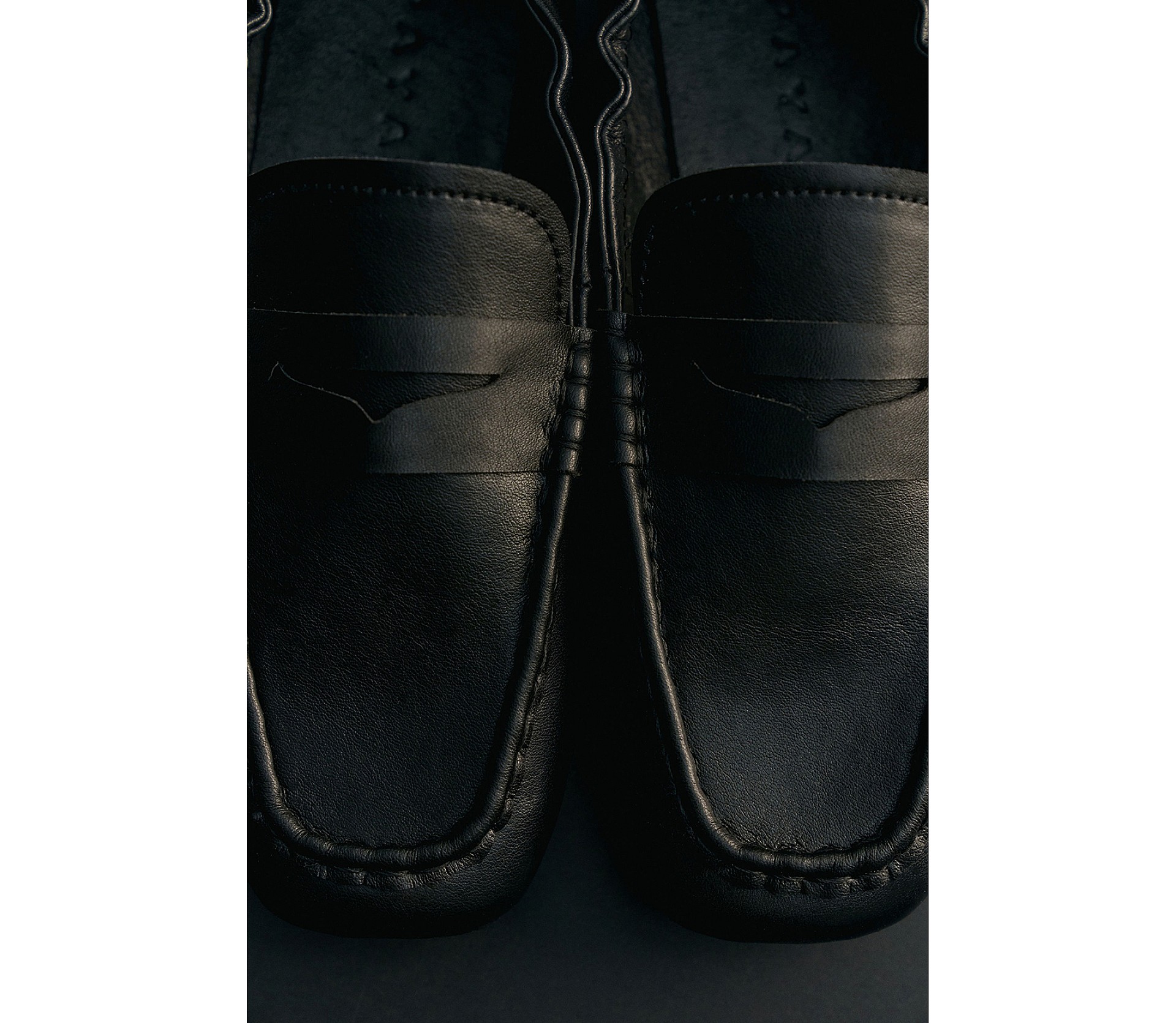 МОКАСИНИ З КВАДРАТНИМ НОСКОМ