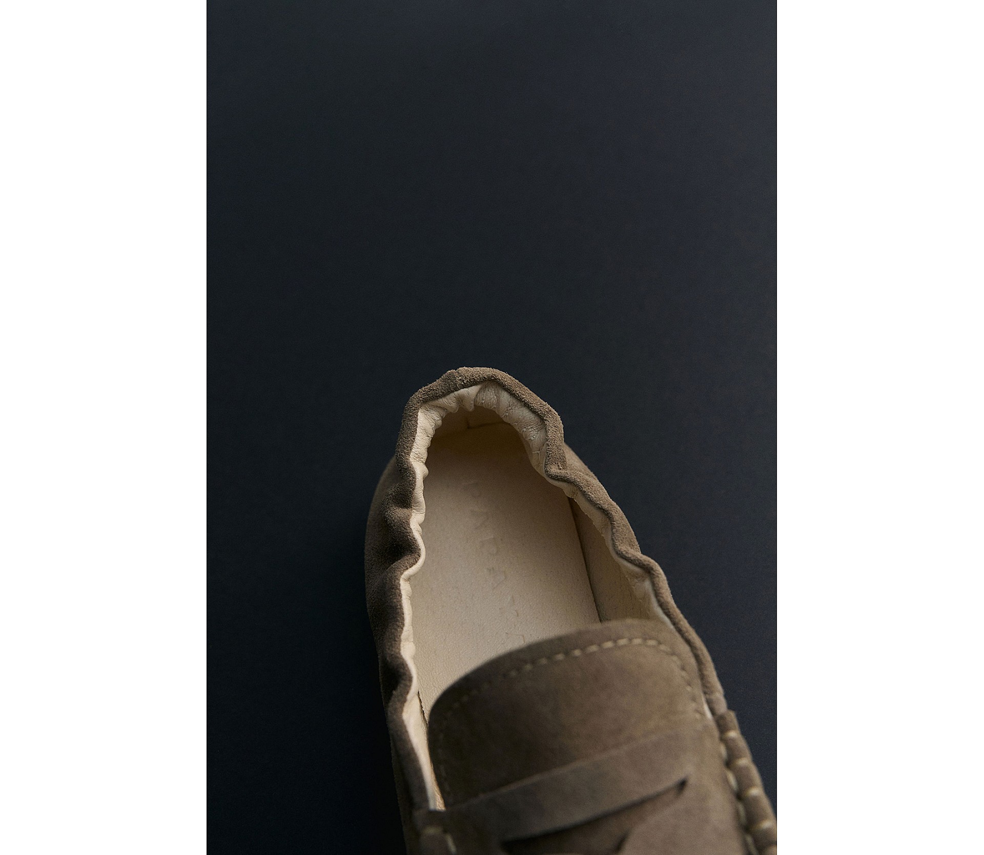 МОКАСИНИ З КВАДРАТНИМ НОСКОМ