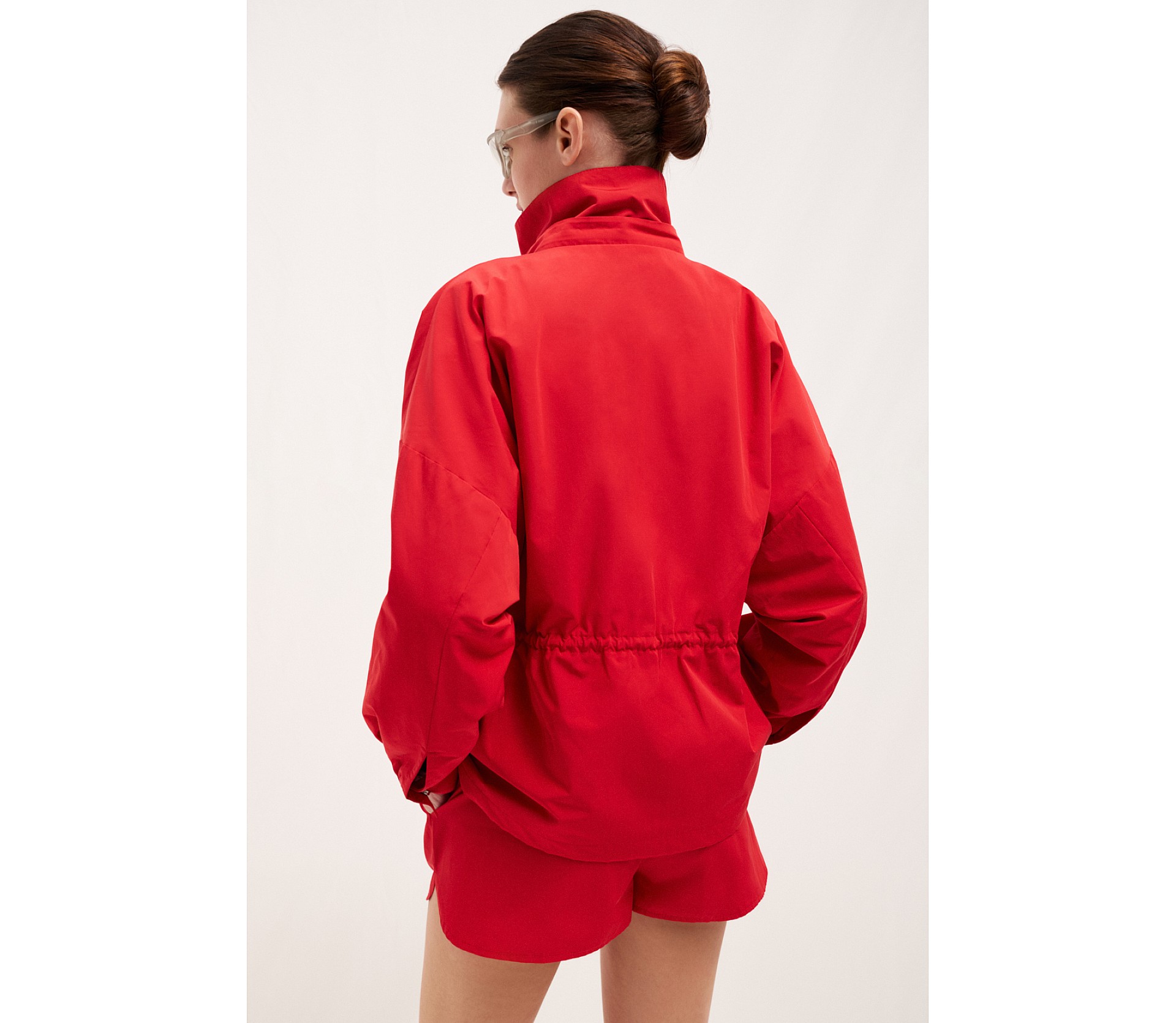 КУРТКА НЕЙЛОНОВАЯ С КАПЮШОНОМ