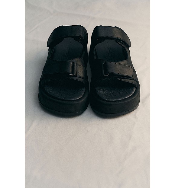 САНДАЛІ НА ПЛАТФОРМІ