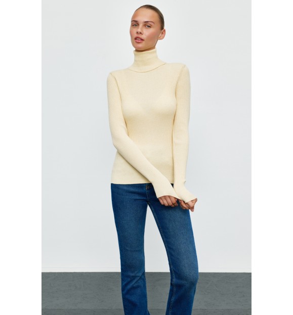 ДЖЕМПЕР З ВИСОКОЮ ГОРЛОВИНОЮ