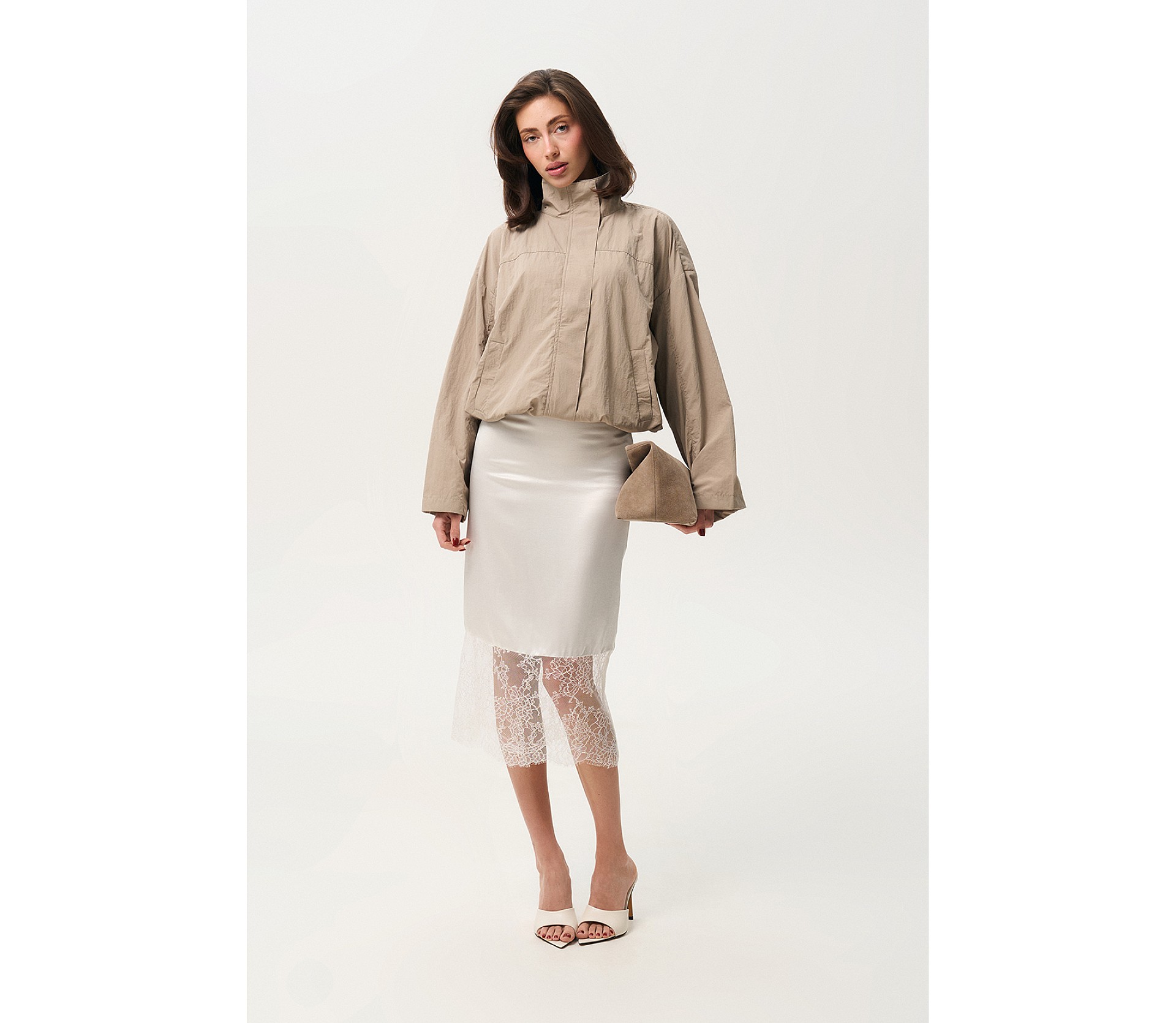 ЮБКА САТИНОВАЯ С КРУЖЕВОМ