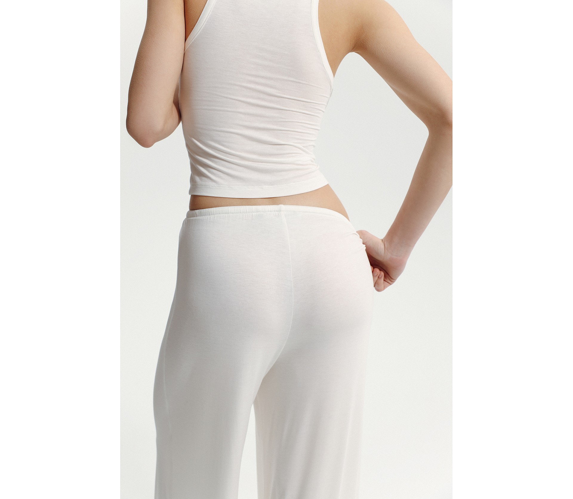 ШТАНИ З МОДАЛУ