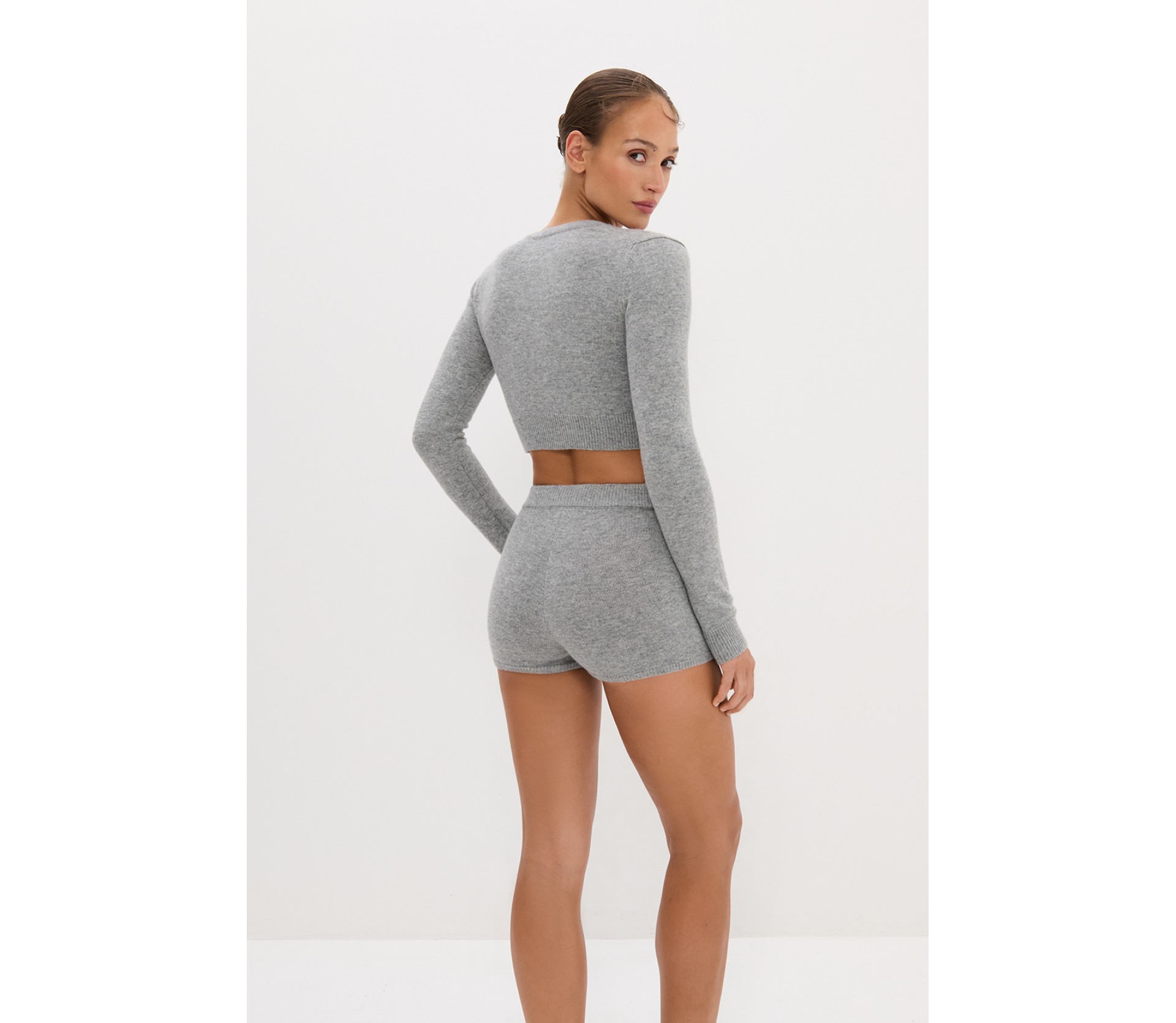 ШОРТИ З ДОДАВАННЯМ ВОВНИ ЯГНЯТИ