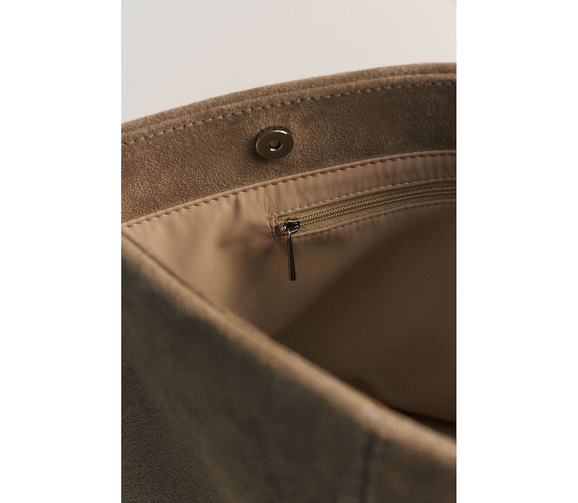 КЛАТЧ М'ЯКОЇ ФОРМИ