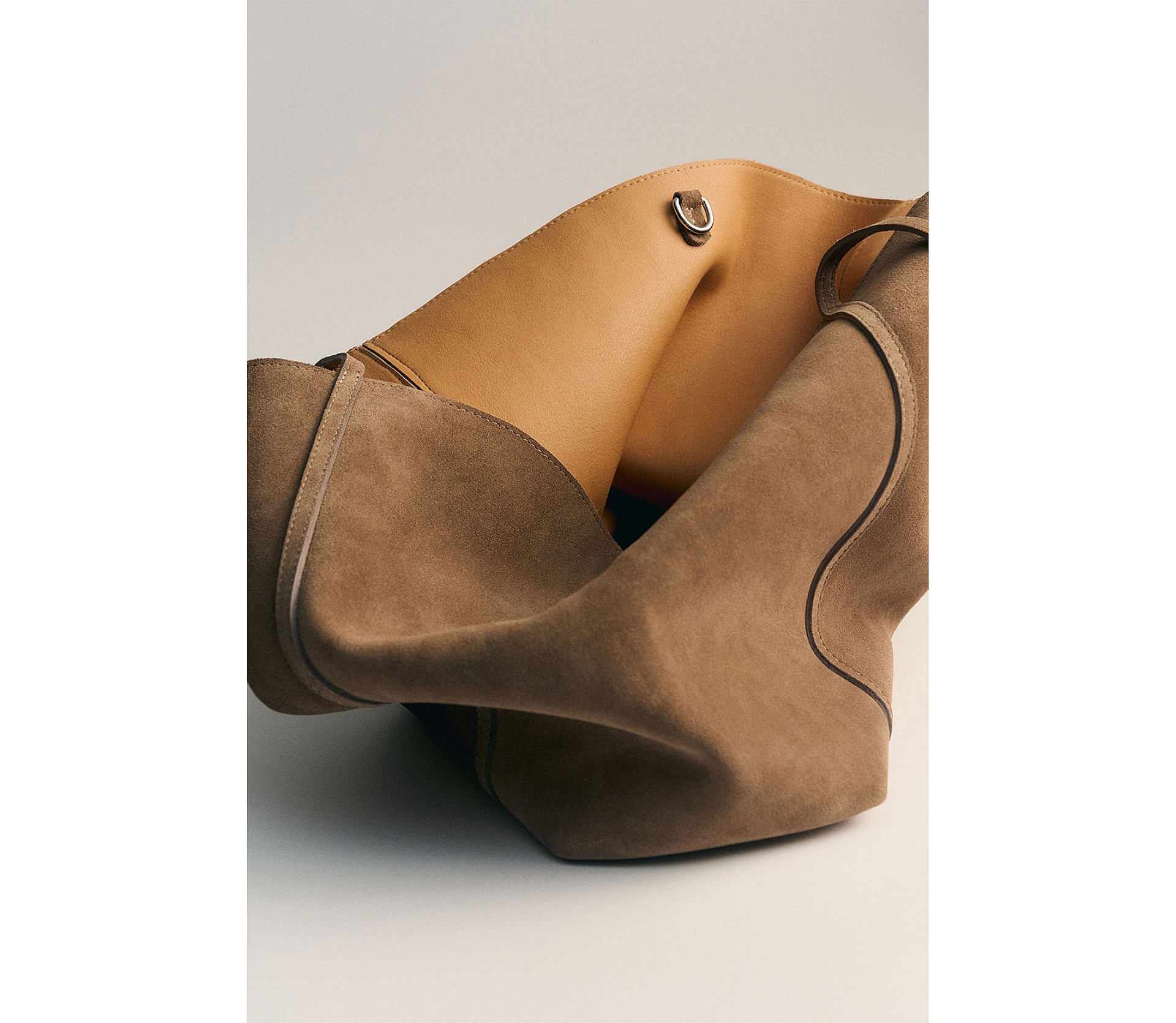 СУМКА-ШОПЕР ІЗ НАТУРАЛЬНОЇ ЗАМШІ