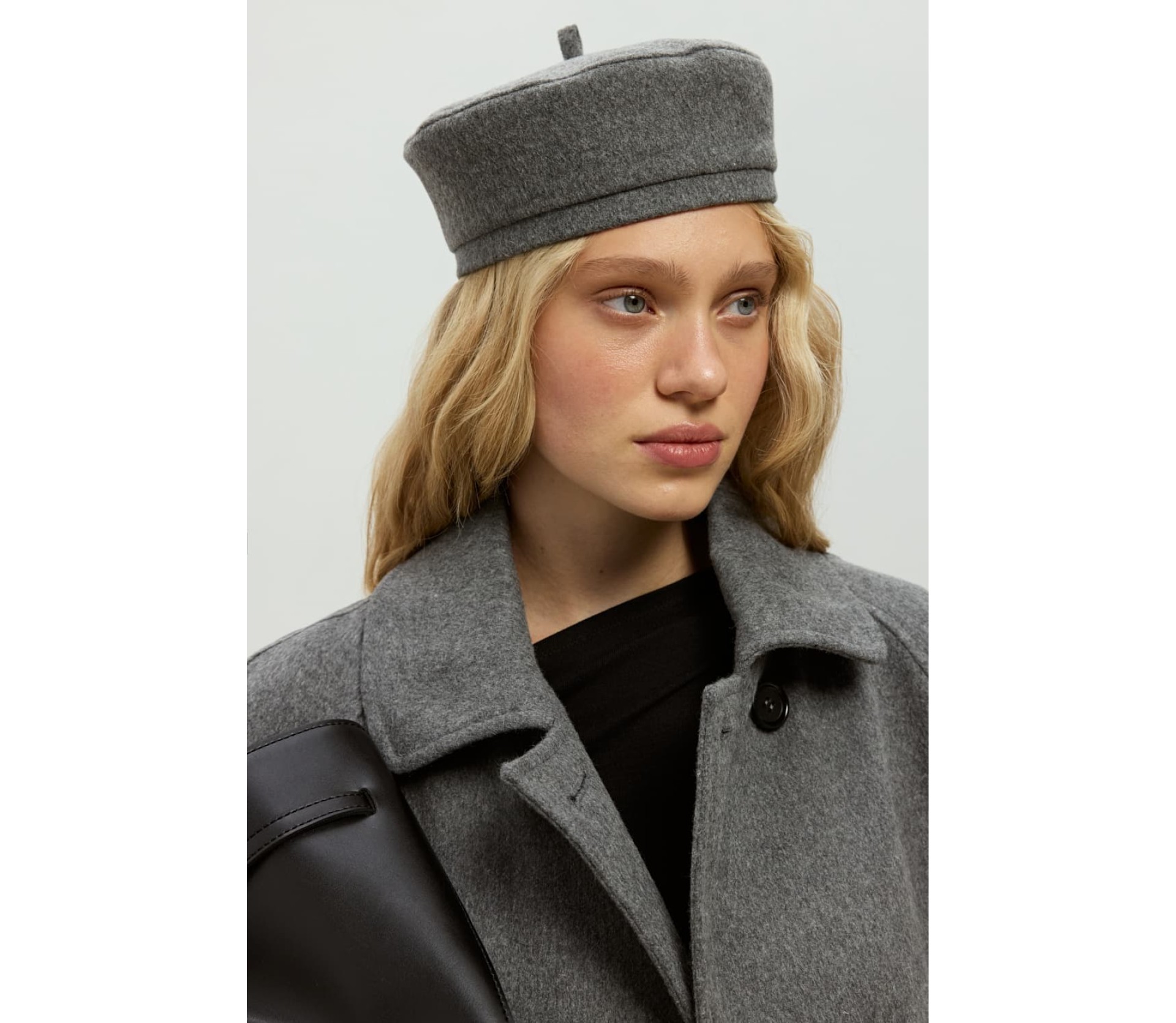 БЕРЕТ ВОВНЯНИЙ