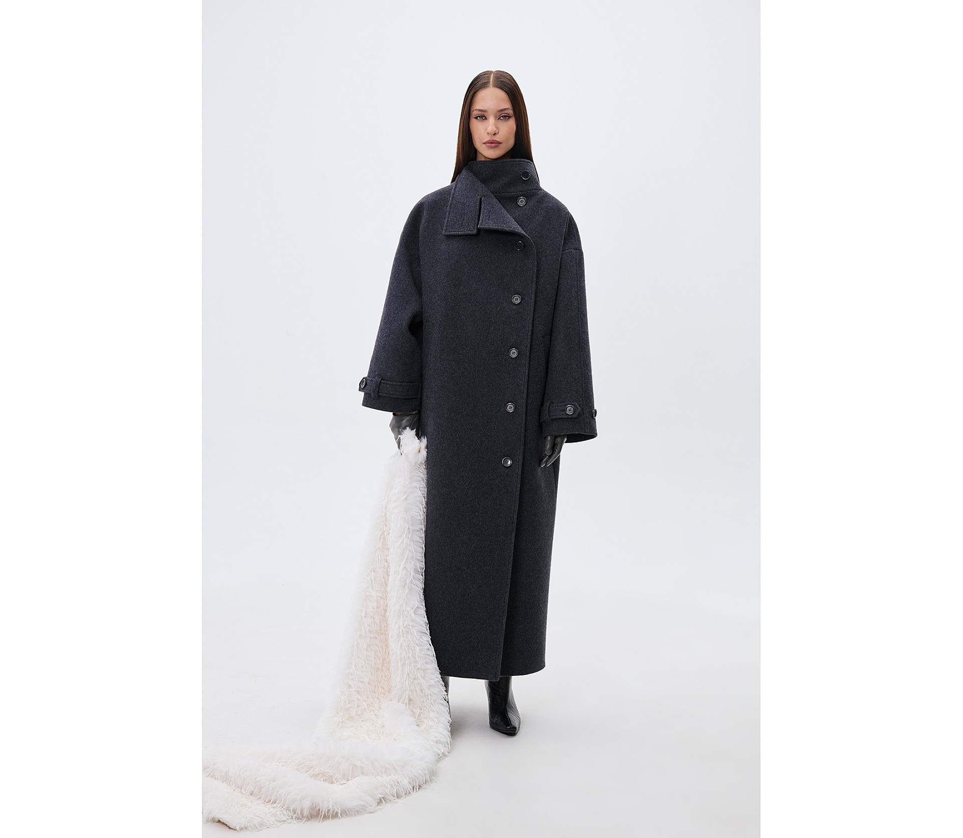 ПАЛЬТО МАКСІ З КОМІРОМ-СТІЙКОЮ ПАЛЬТО МАКСІ З КОМІРОМ-СТІЙКОЮ