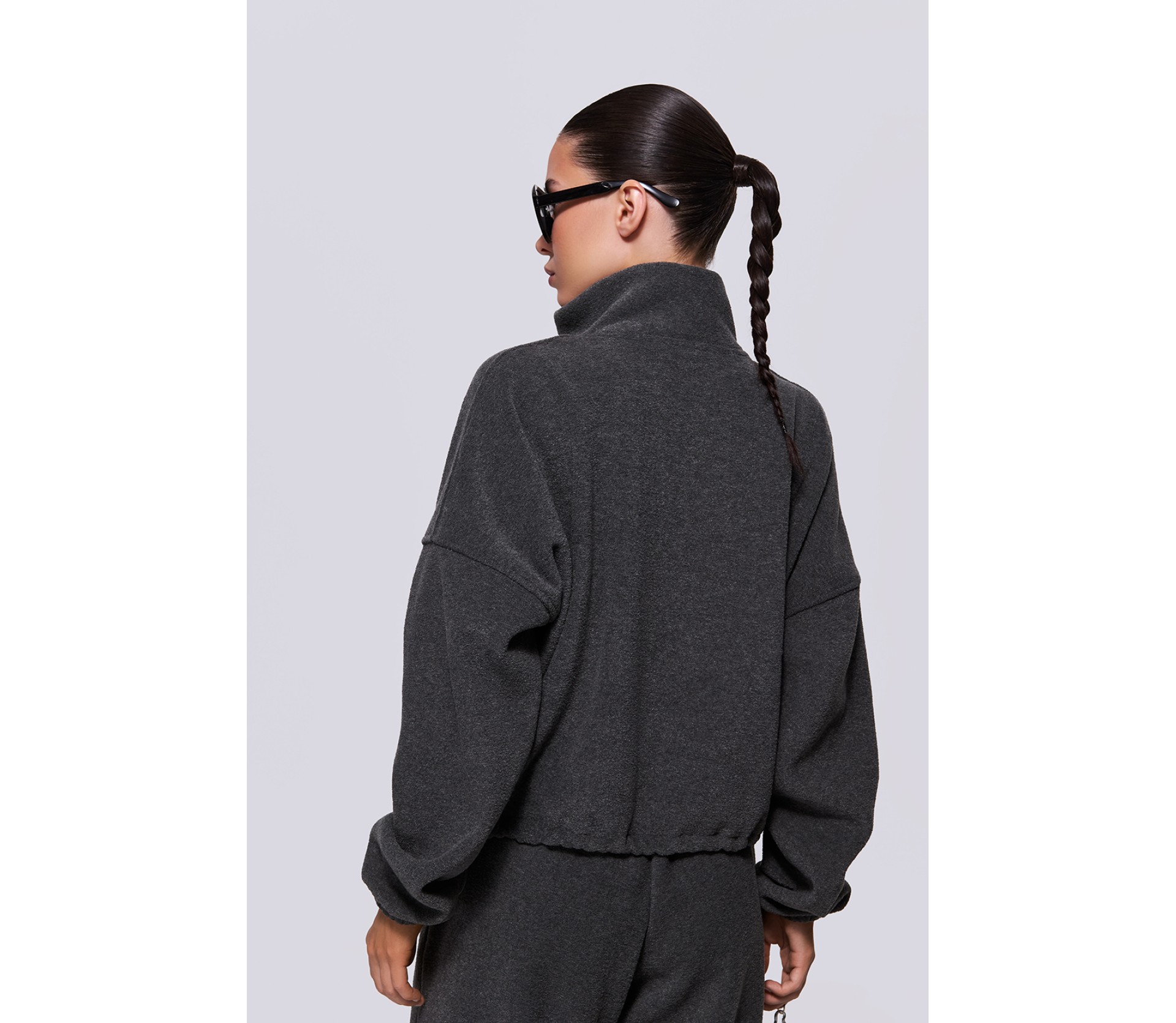 ZIPPED STRUCTURED SWEATSHIRT