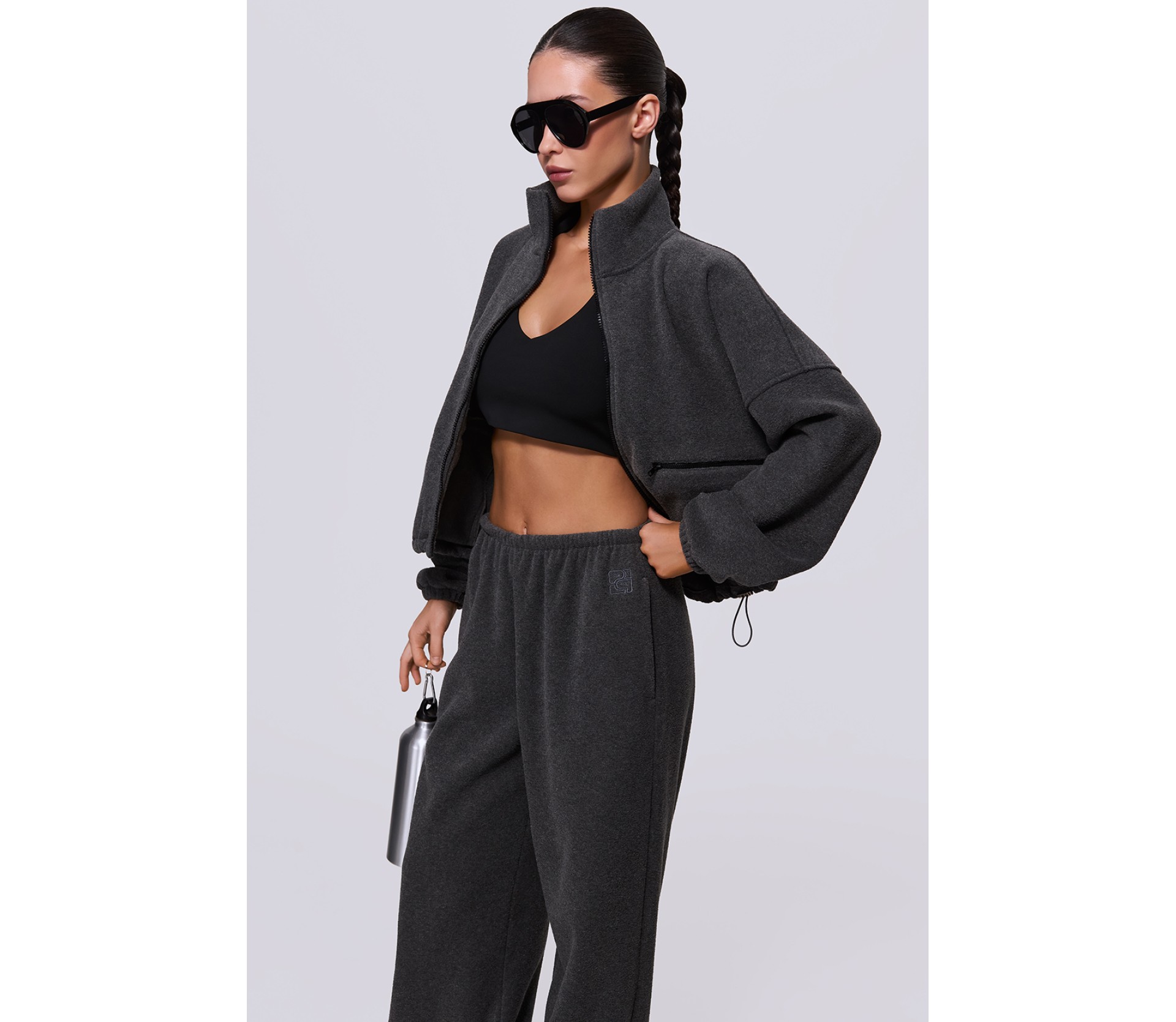 ZIPPED STRUCTURED SWEATSHIRT