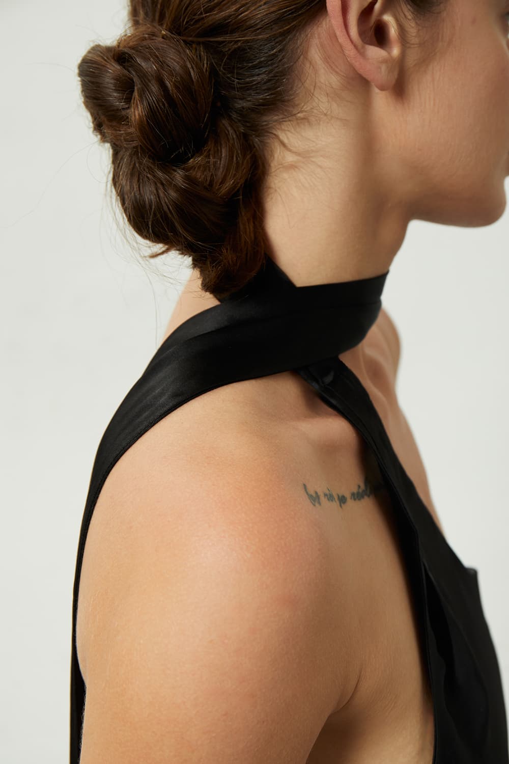 СУКНЯ САТИНОВА АСИМЕТРИЧНА