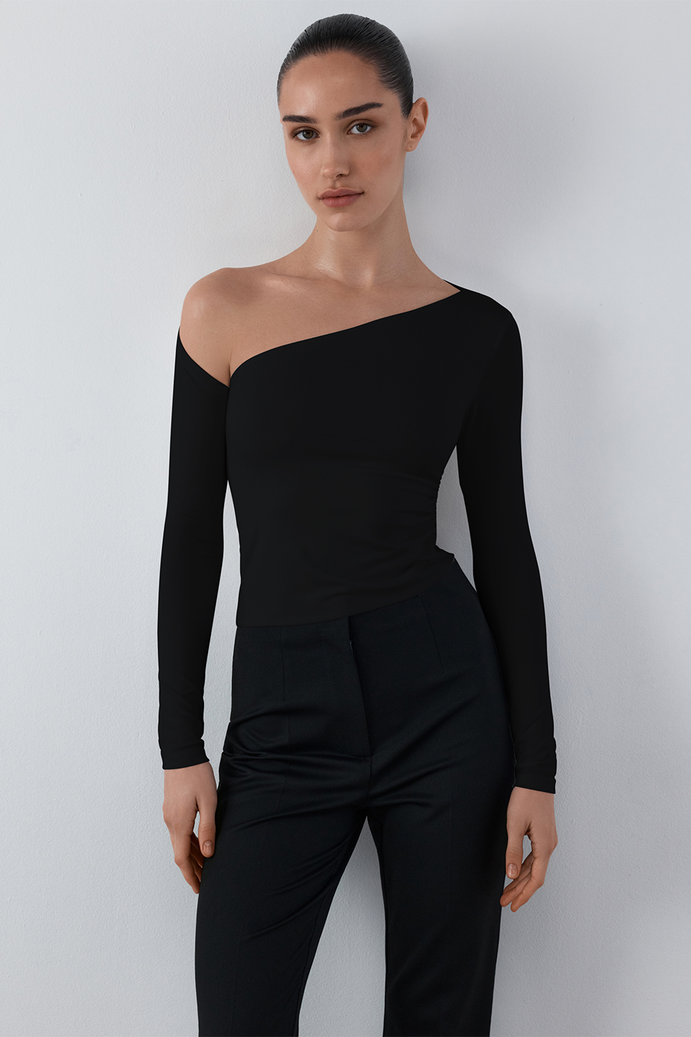 ТОП АСИМЕТРИЧНИЙ