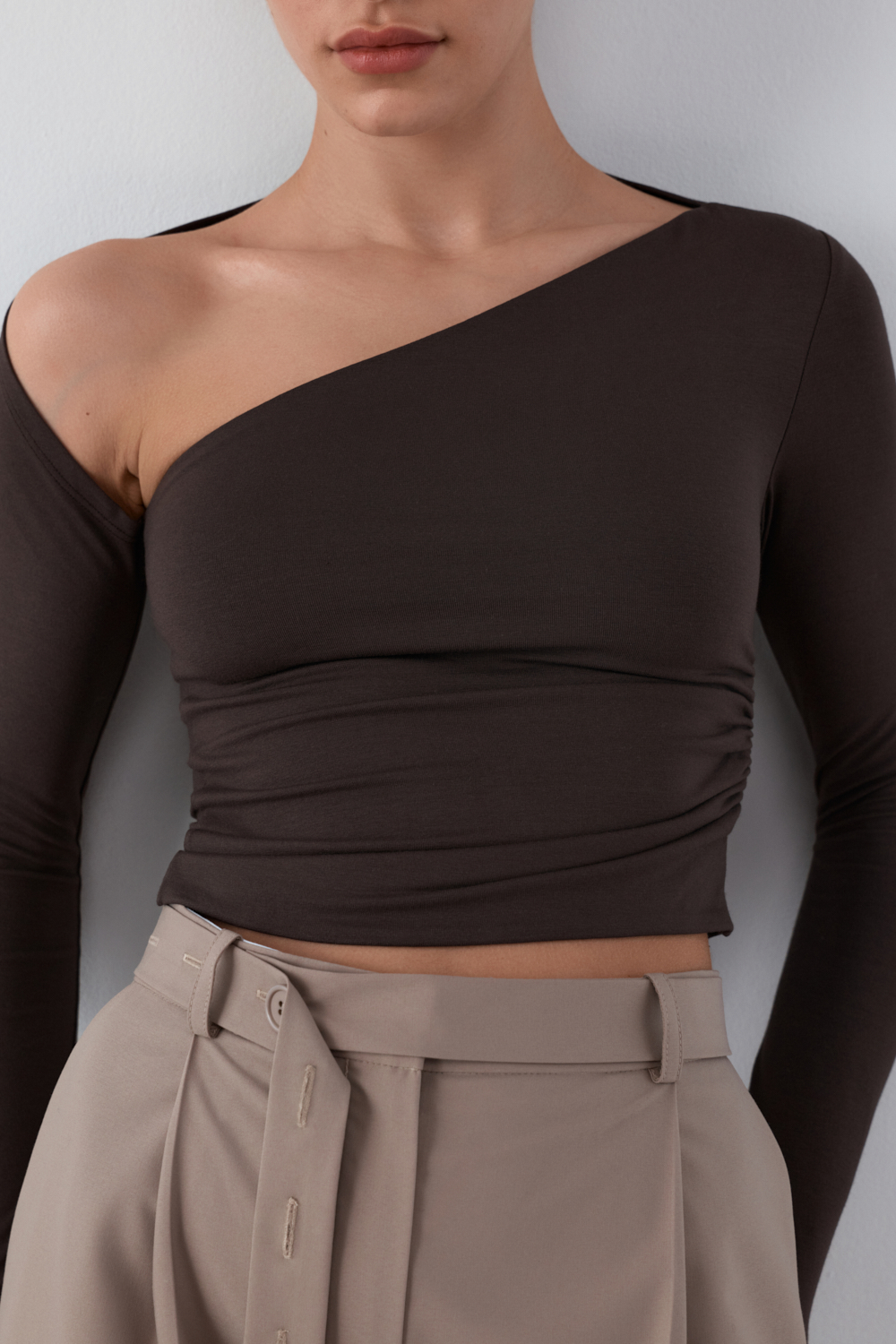 ТОП АСИМЕТРИЧНИЙ