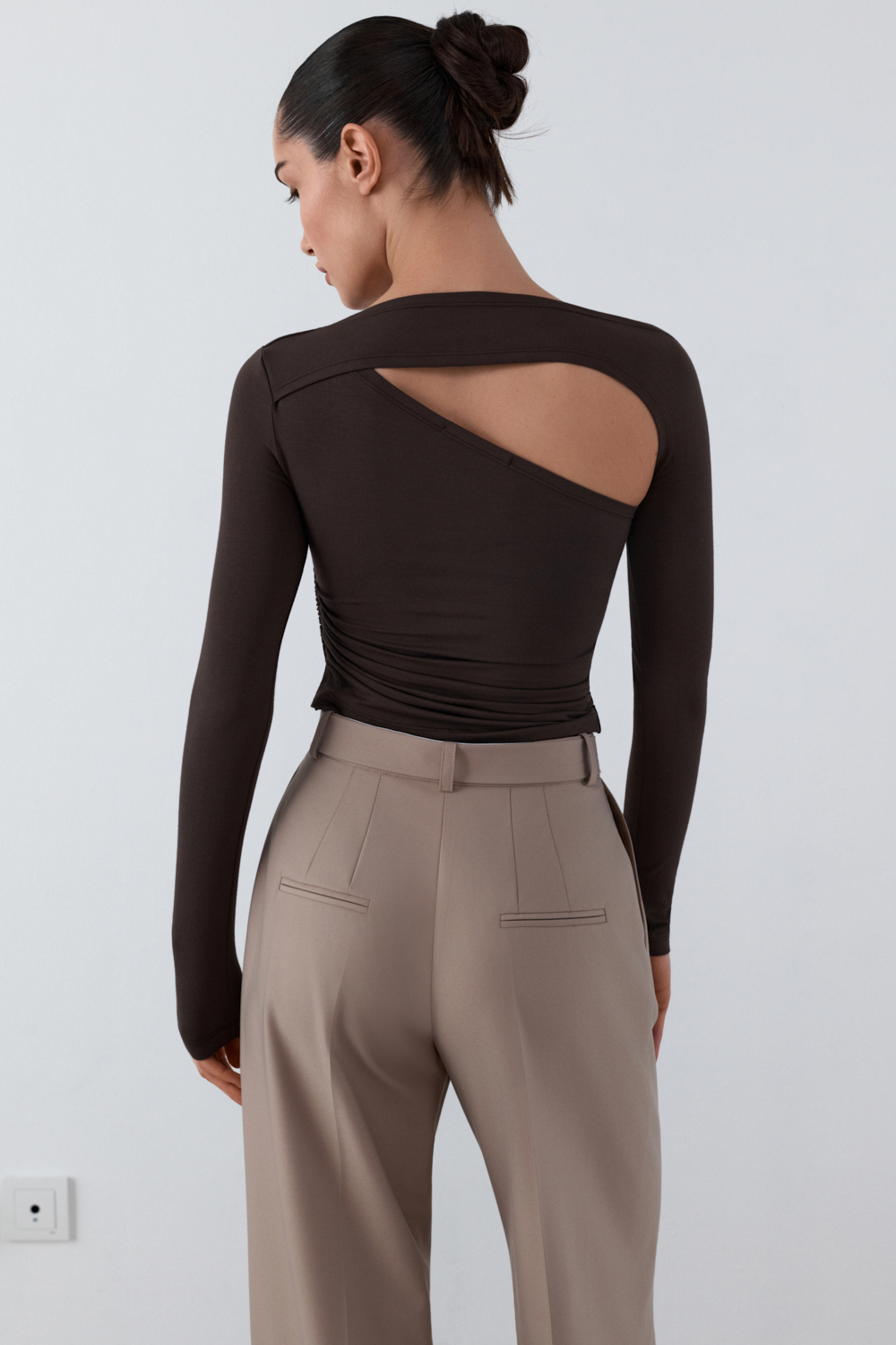 ТОП АСИМЕТРИЧНИЙ