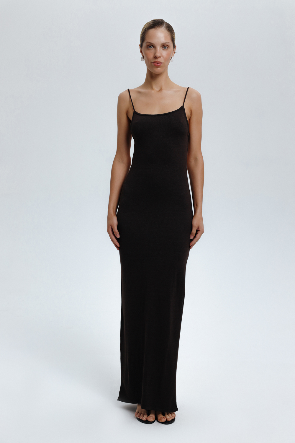 СУКНЯ З ВІДКРИТОЮ СПИНОЮ НА ЗАВ’ЯЗКАХ