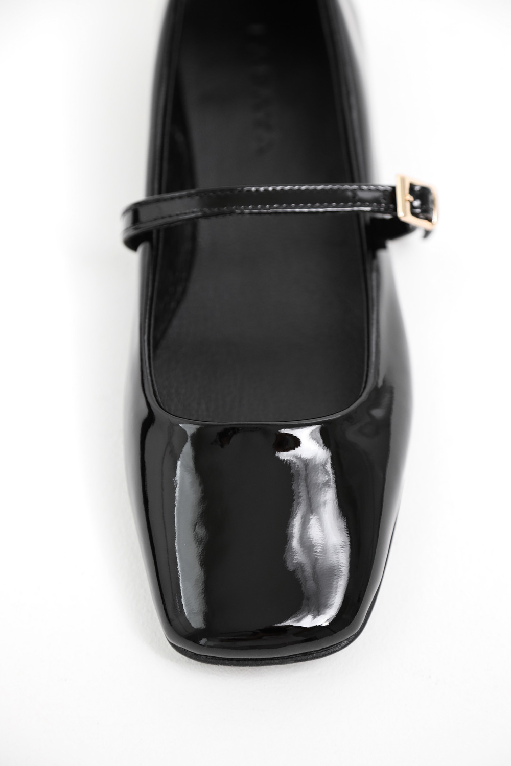 БАЛЕТКИ ЛАКОВАНІ