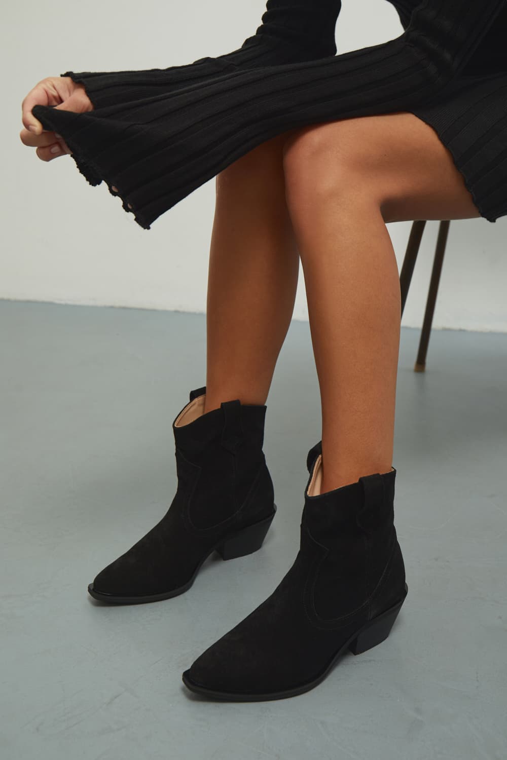 ЧЕРЕВИКИ У КОВБОЙСЬКОМУ СТИЛІ