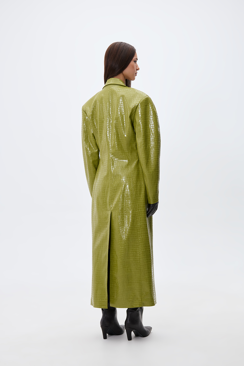 ПАЛЬТО ПРИТАЛЕНЕ З ЕФЕКТОМ КРОКОДИЛА