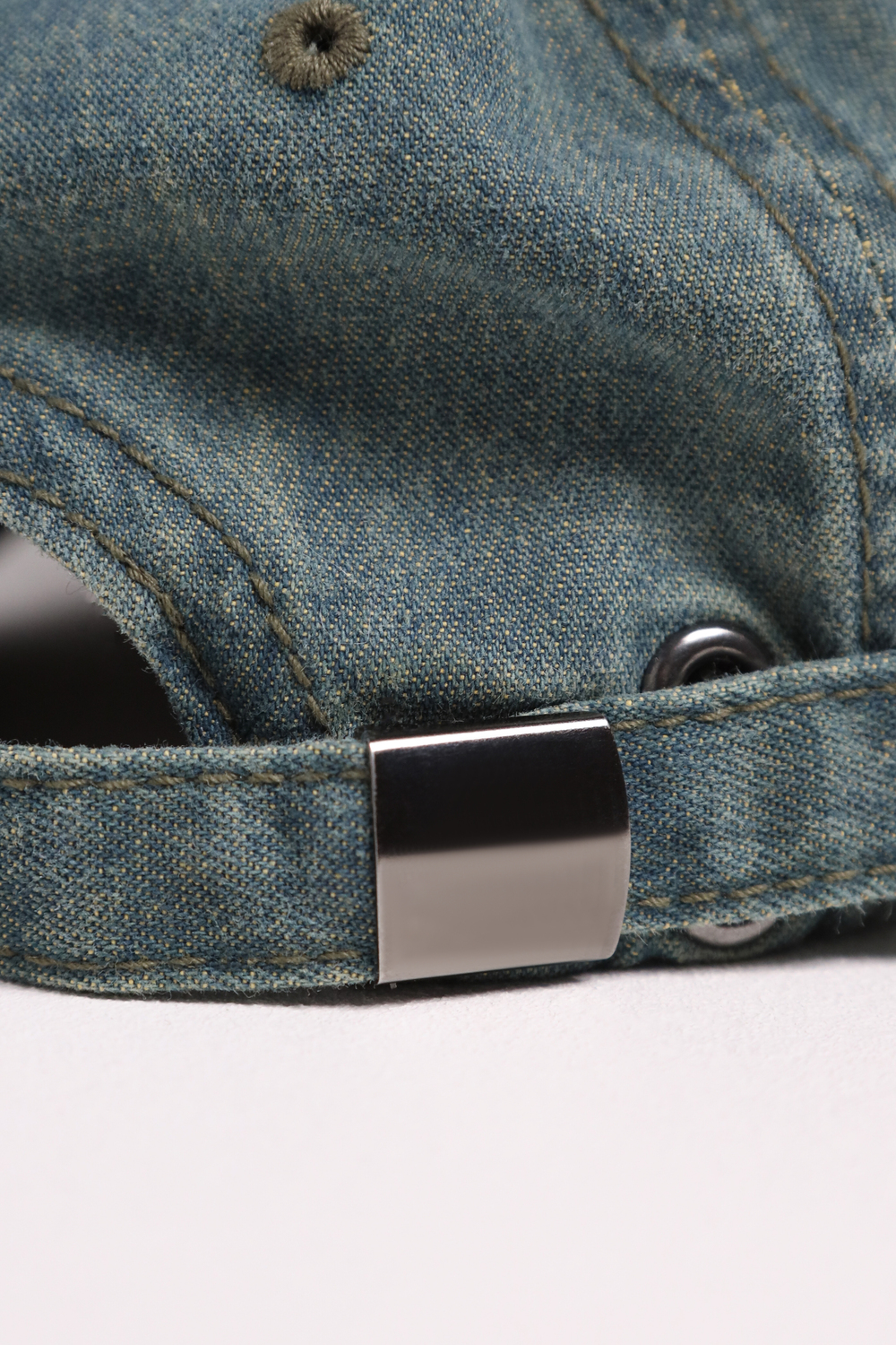 БЕЙСБОЛКА З ДЕНІМУ