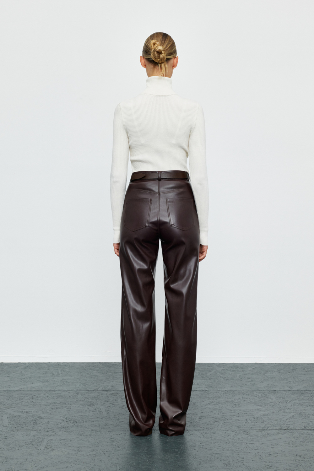 ШТАНИ З ЕКОШКІРИ